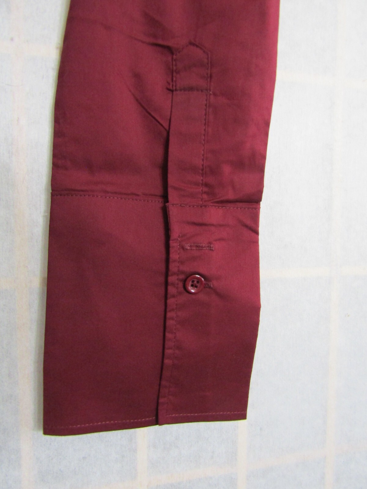 NWT EZEN Deep Wine Long Sleeve Collar Button Front Fitted Shirt Women’s M