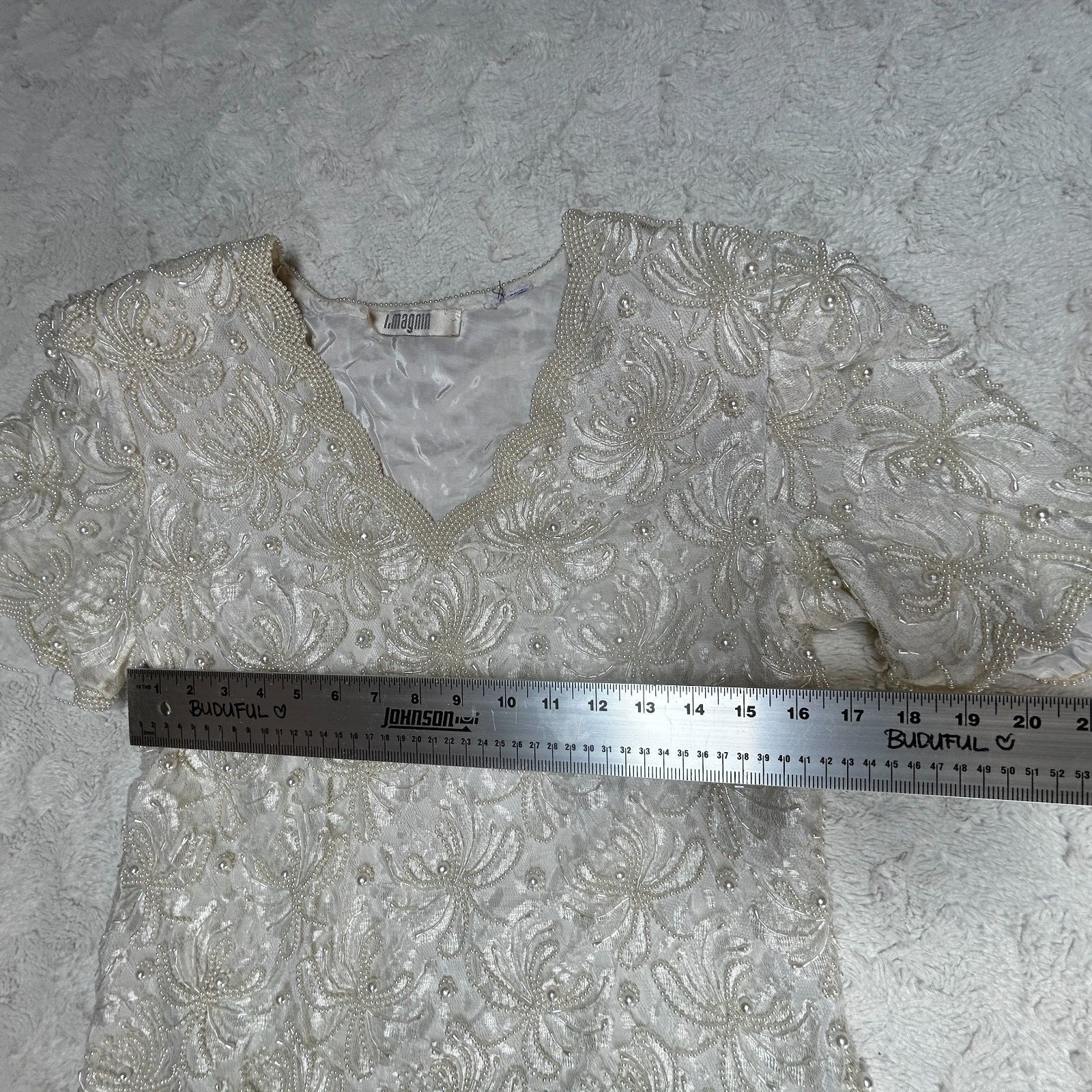 Vintage I.Magnin Women’s Pearly Beaded Top V-Neck Ivory Size XS Short Sleeve
