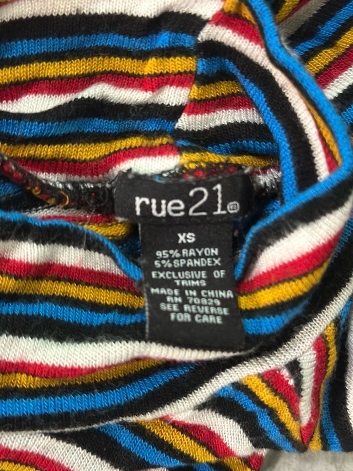 rue21 Women’s Long Sleeve Mock Neck Striped Rib-Knit Shirt Size XS