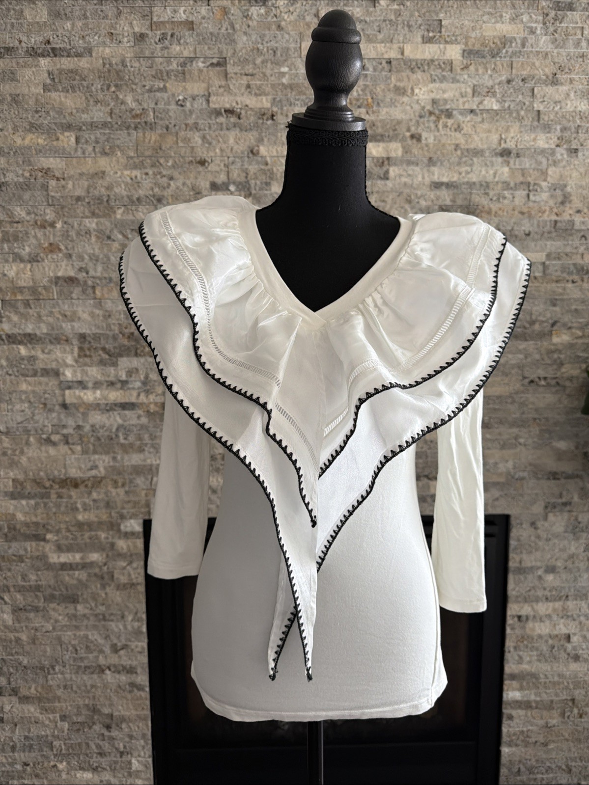 NWT Gracia Women’s White Ruffled Satin Trim Top Size S Elegant Statement Blouse