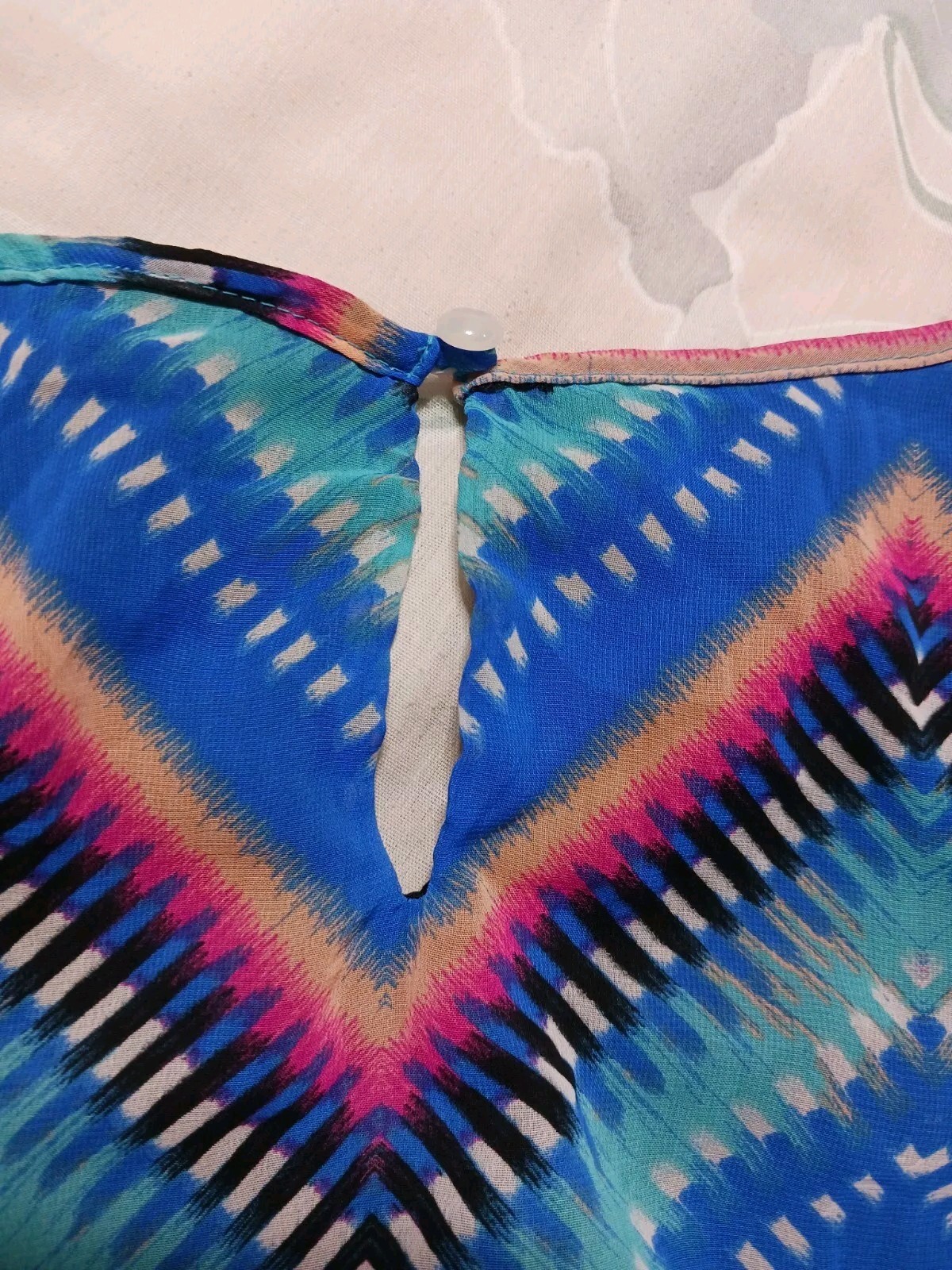 NEW DIRECTIONS*Blue Pink Black Chevron Top*Size 3X*Ribbon Trim*Round nk*Shortslv