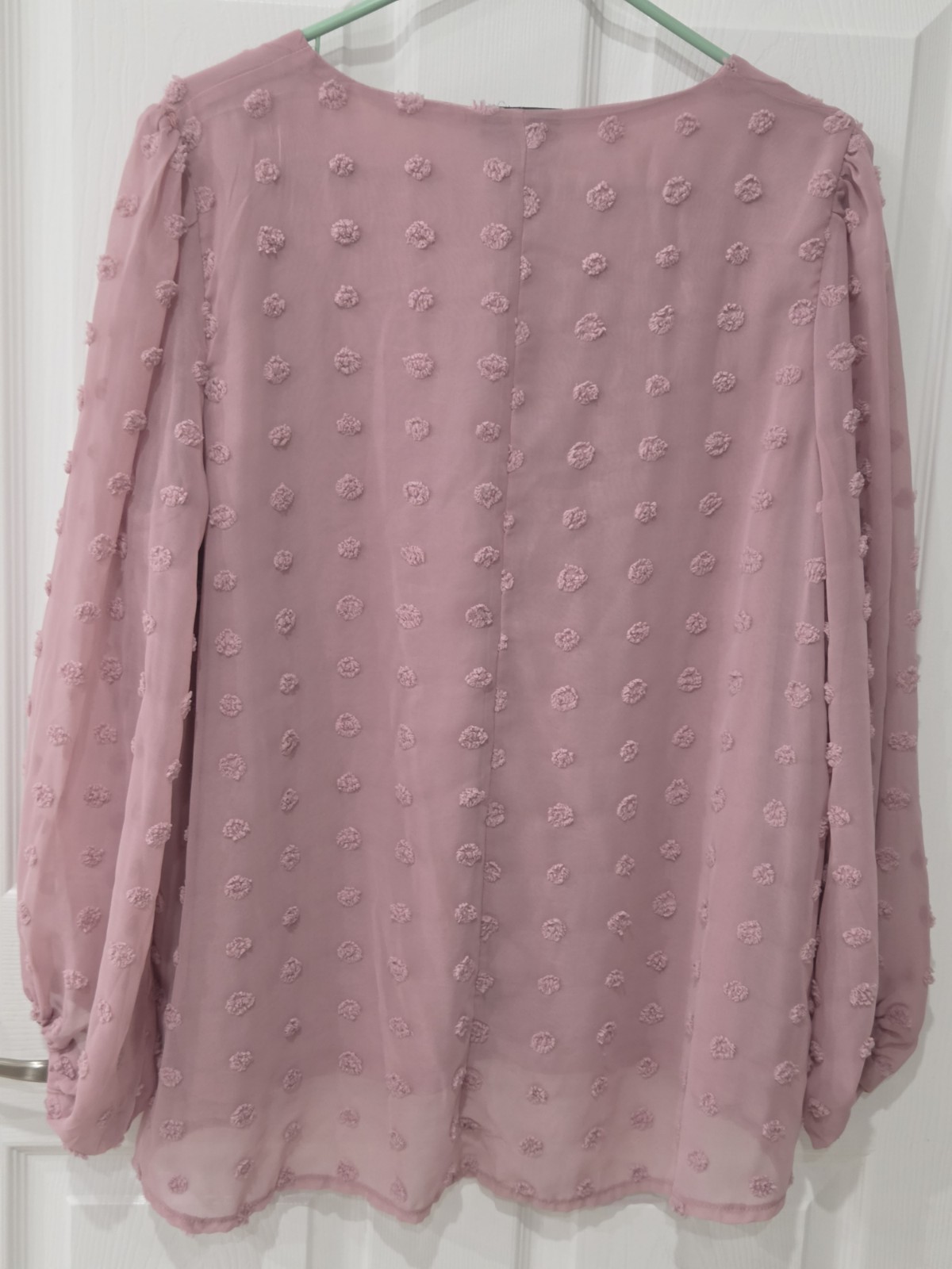 LIV Los Angeles Pink V-Neck Long Sleeve Textured Polka Dot Blouse L SB1112