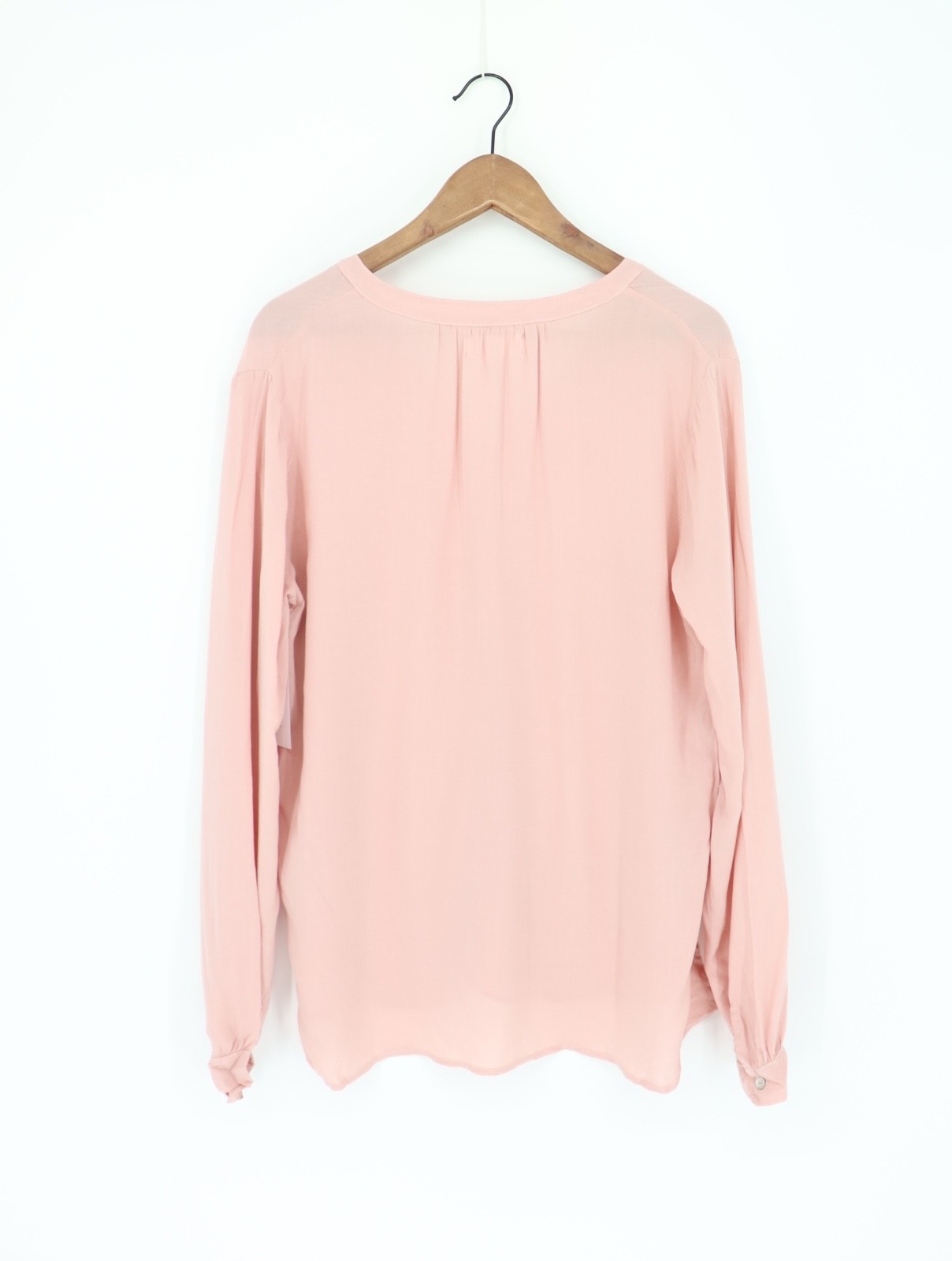 VELVET By Graham & Spencer Costella Viscose V Neck Top Plush S $124 A1