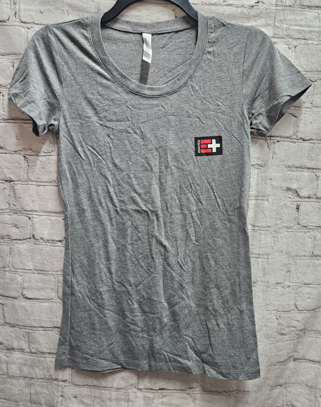 Essentia Women Gray T-shirt Size S – NEW
