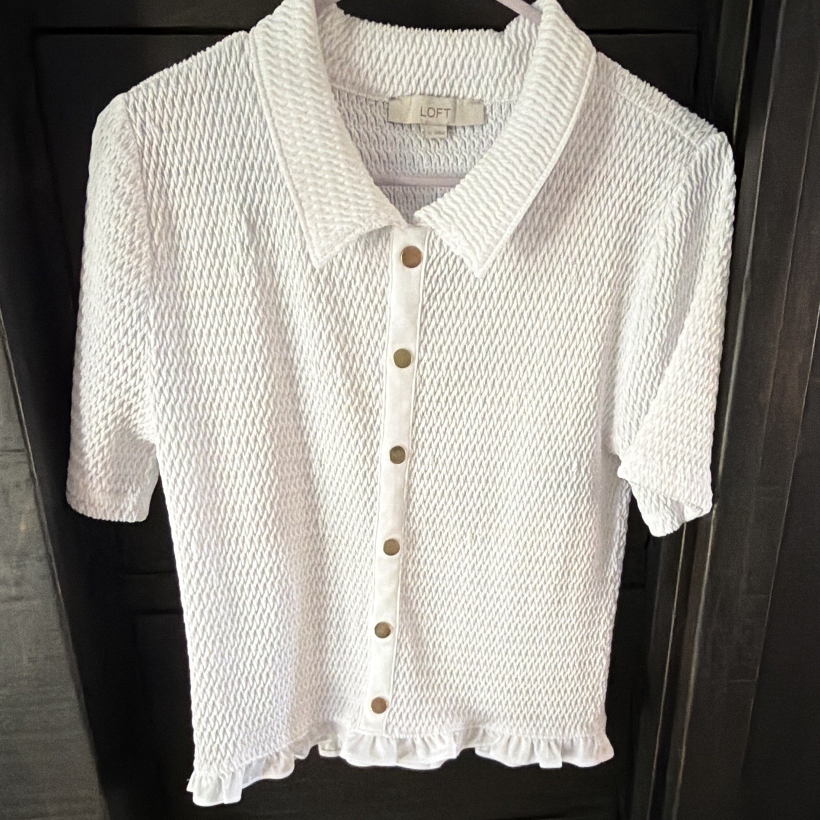LOFT White Textured Knit Short Sleeve Collared Faux Button Front Ruffle Blouse L