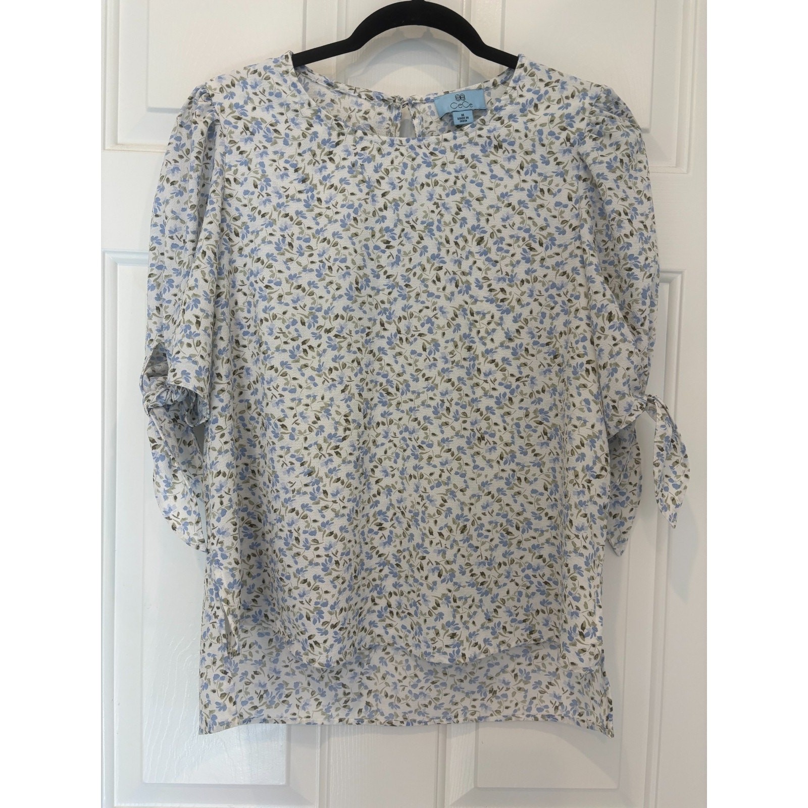 CeCe Floral Blouse Women’s Blue White Tie Puff Sleeve M 8-12