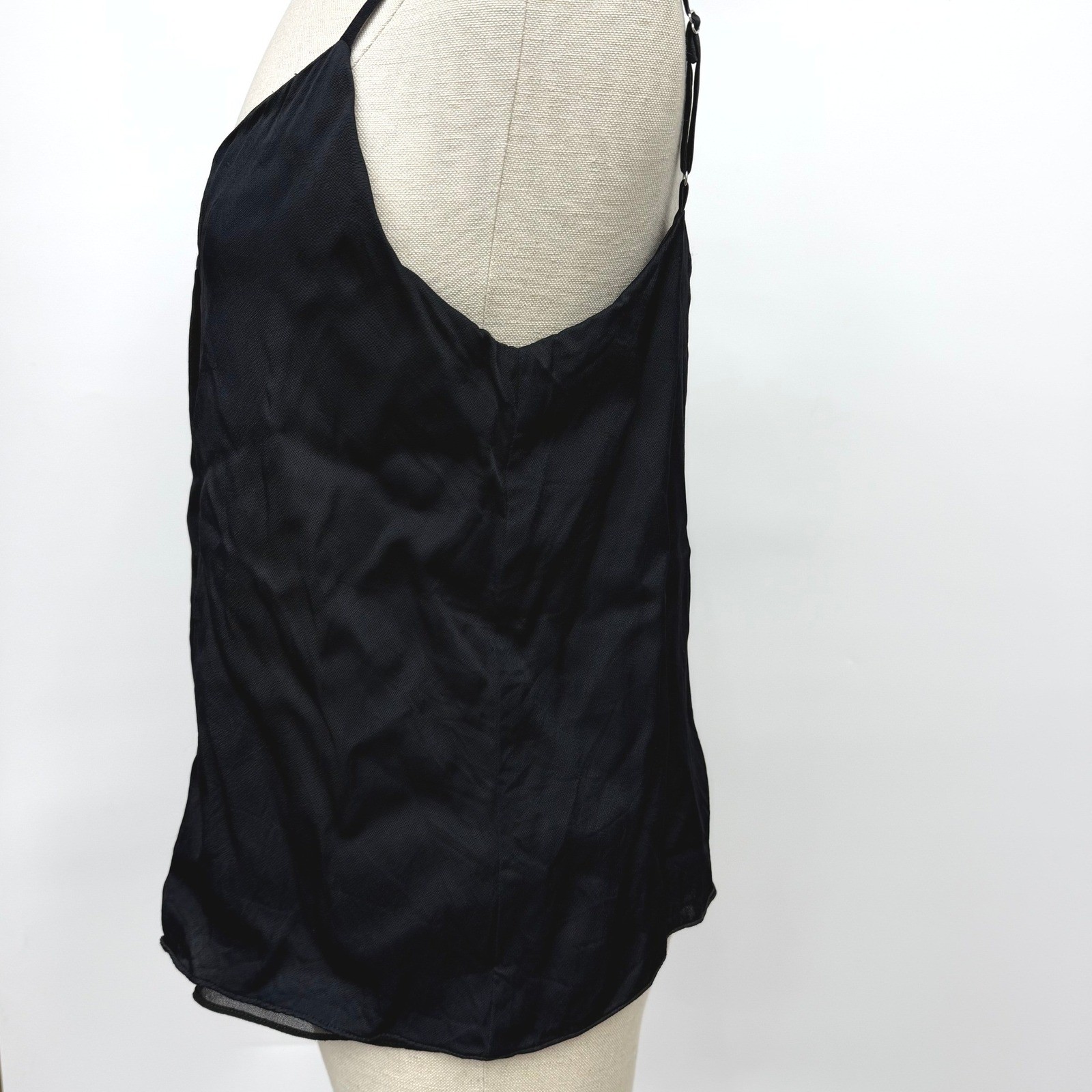Fab’rik Black “silk feel” V-Neck Spaghetti Strap Camisole Tank Top Womens Medium