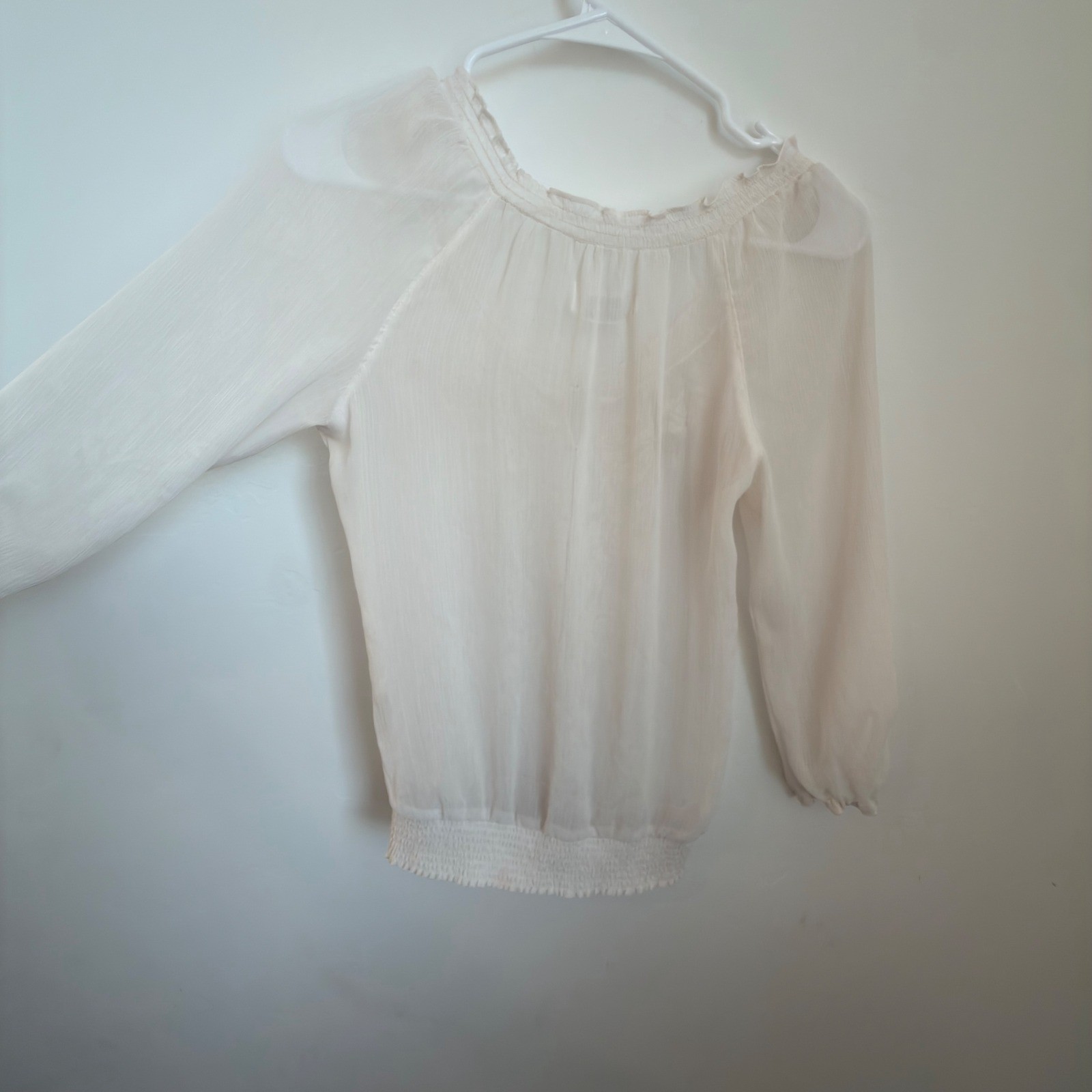 Abercrombie & Fitch Cream Floral Embroidered Sheer Blouse Smocked Waist Small