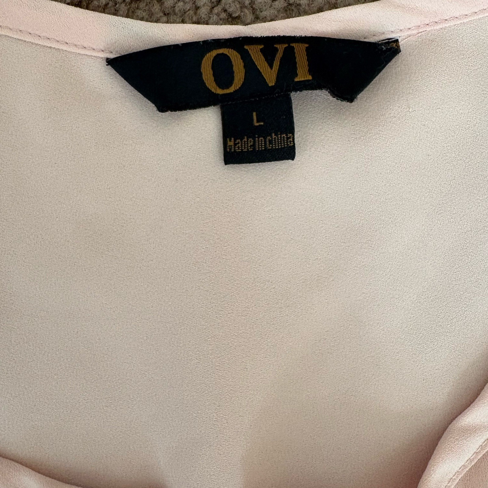 OVI Pink Sleeveless V-Neck Button Front Blouse L 100% Polyester Casual B1414
