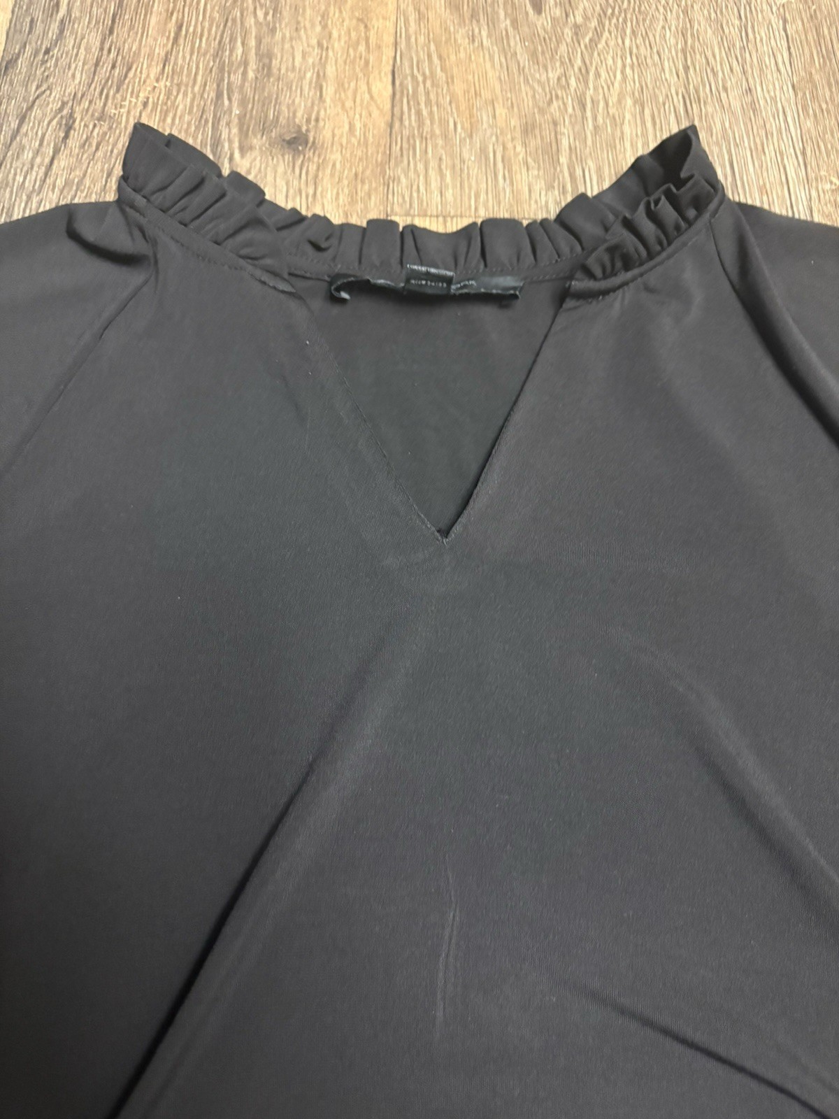 Marc New York Women’s Black Blouse Ruffle V Neck Size M