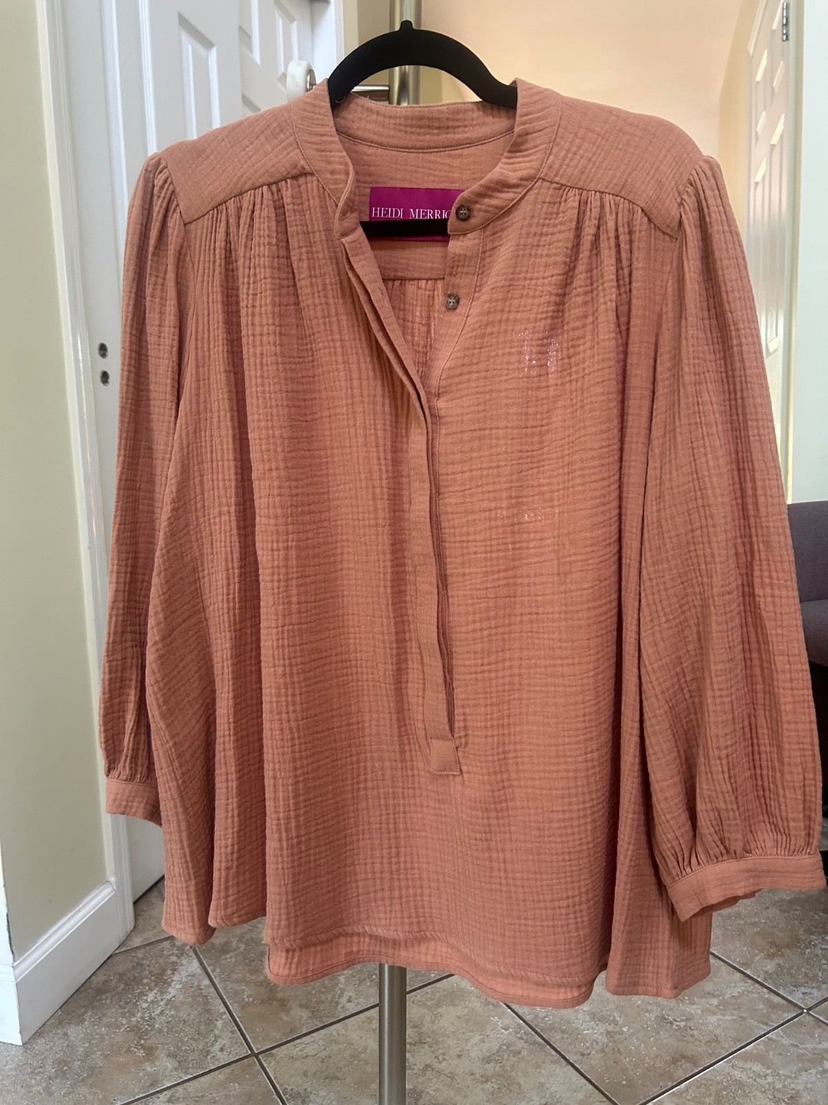 New Heidi Merrick marish top – antique blush size M