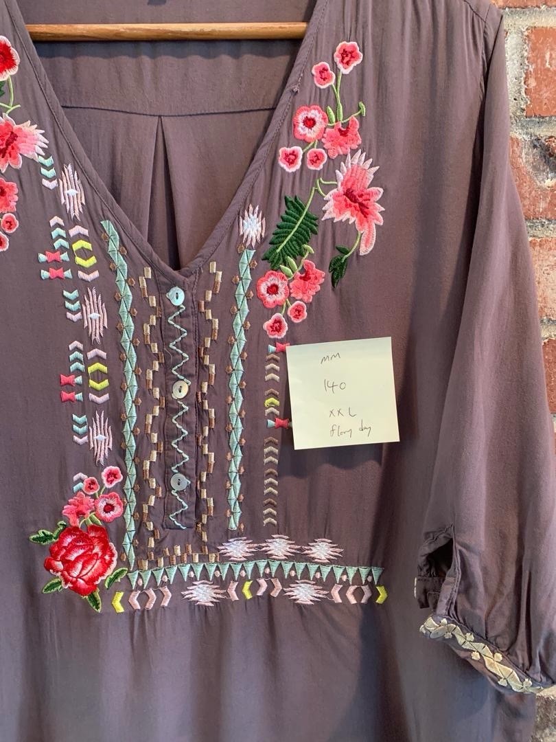 Floryday Shirt Sz XXL Gray Floral embroidery cottageCore Boho