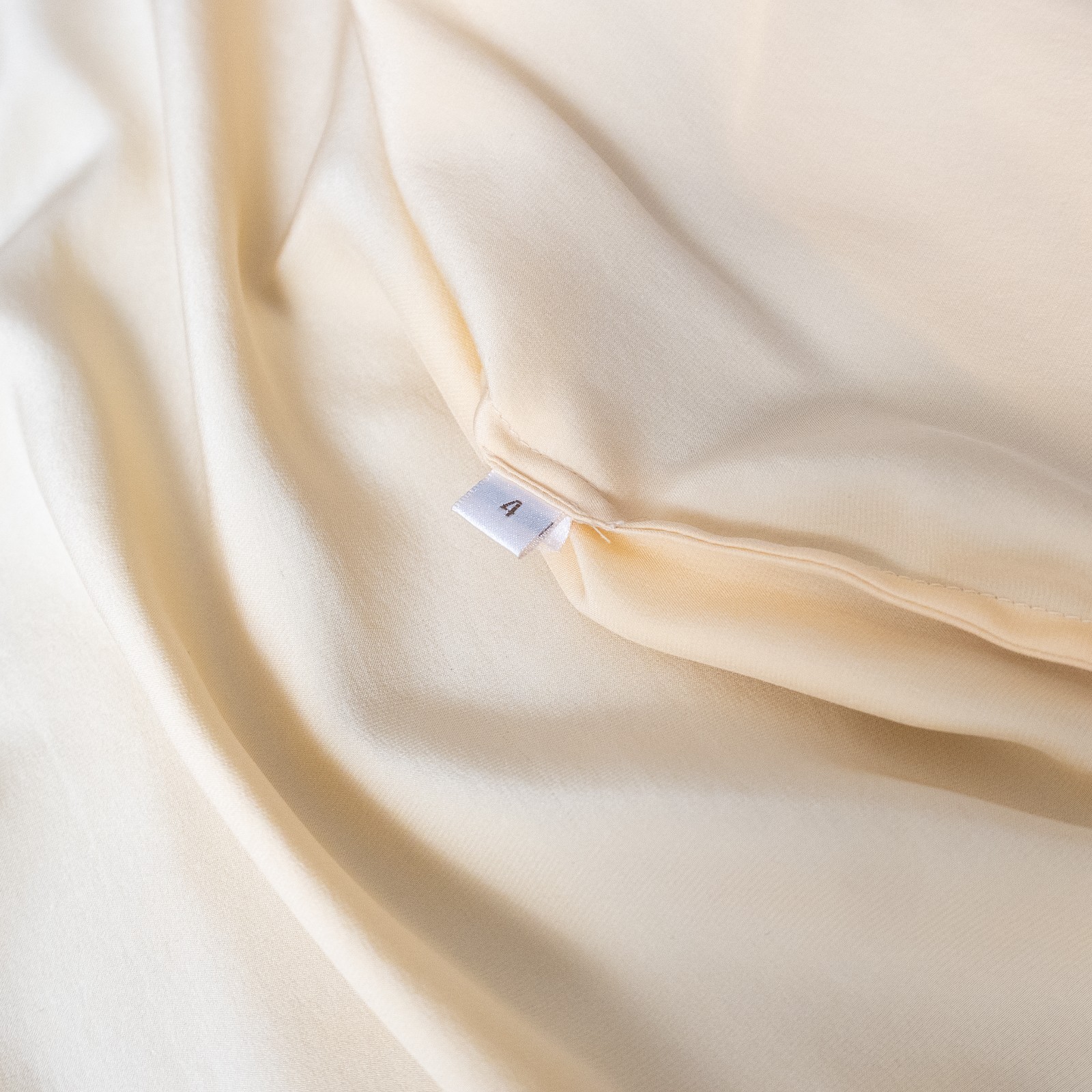 100% Silk Doncasters Women’s Button Up Ivory with Red Accents