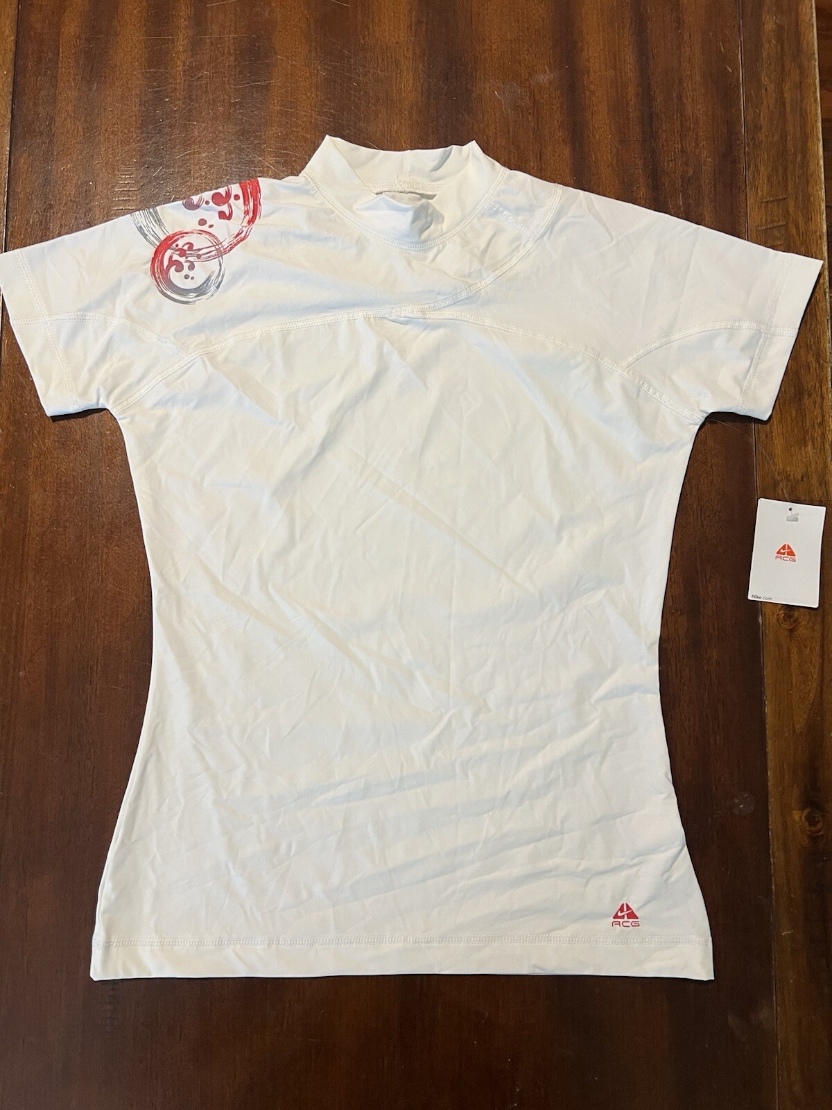 NWT Nike ACG Kurzarm Damen Water Tee Short Sleeve White Womens Active Top Large
