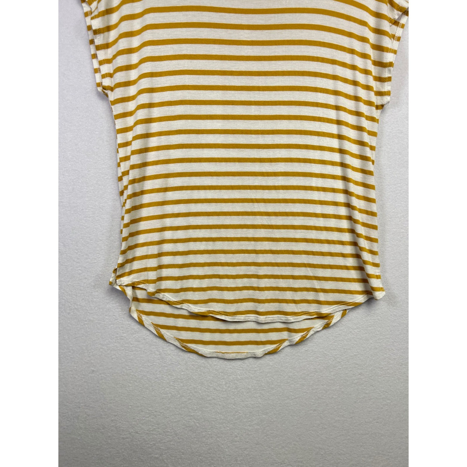 Green Envelope Womens Striped Short Sleeve T Shirt Top Mustard Yellow White M