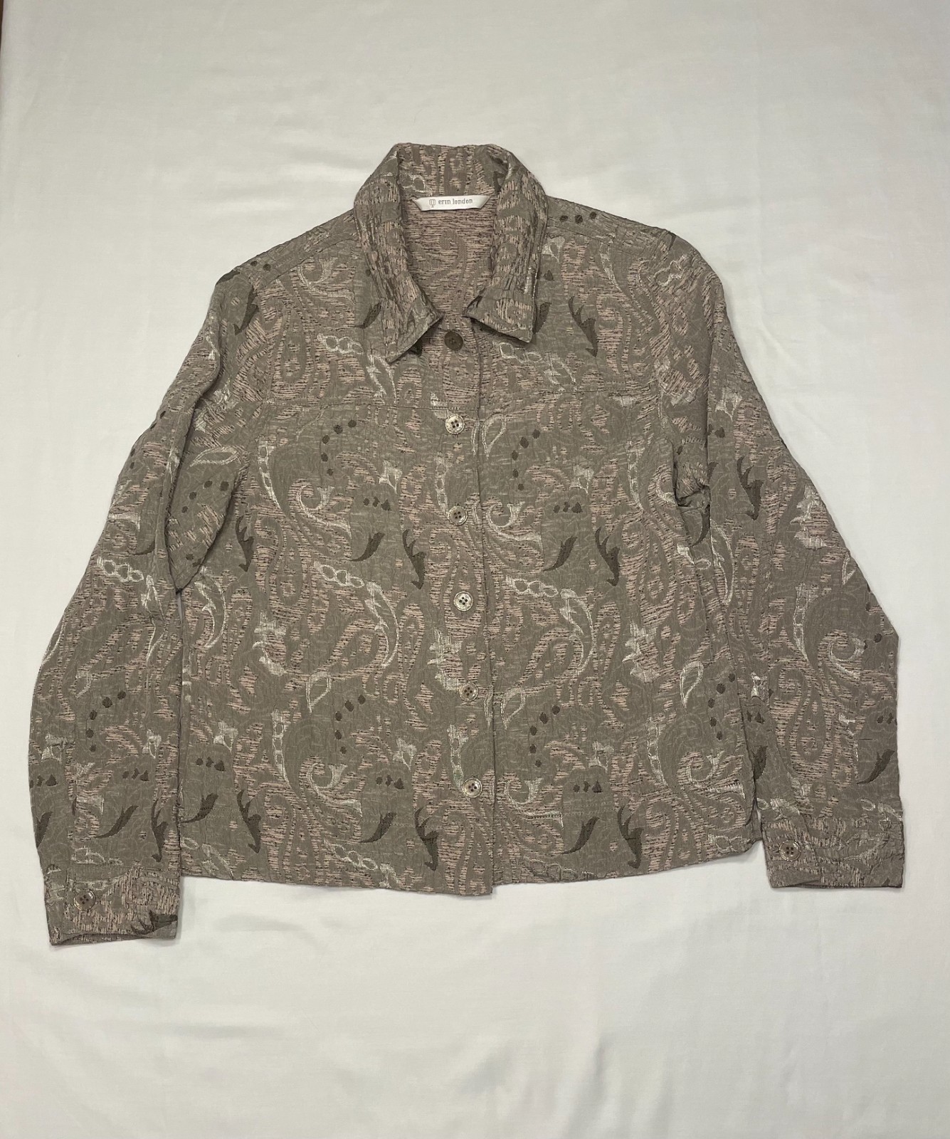 Erin London Women’s Floral Button Up Shirt Size M Thick Fabric Long Sleeve