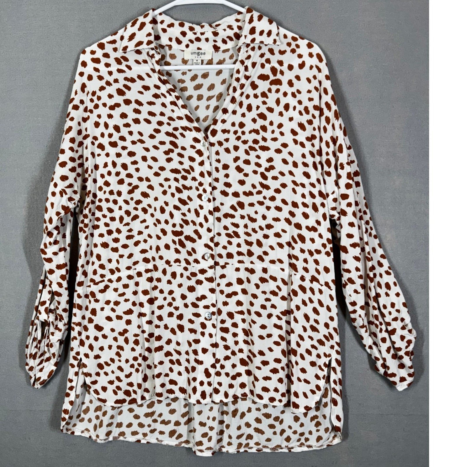 Umgee USA Women’s Medium Brown Animal Print Button Front Blouse Boho Rayon Top
