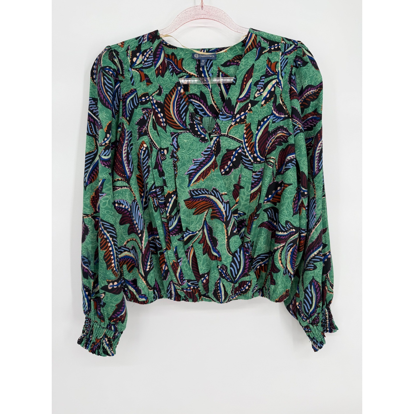 Democracy Womens Green Leaf Print Surplice Blouse Metallic Accents Sz M