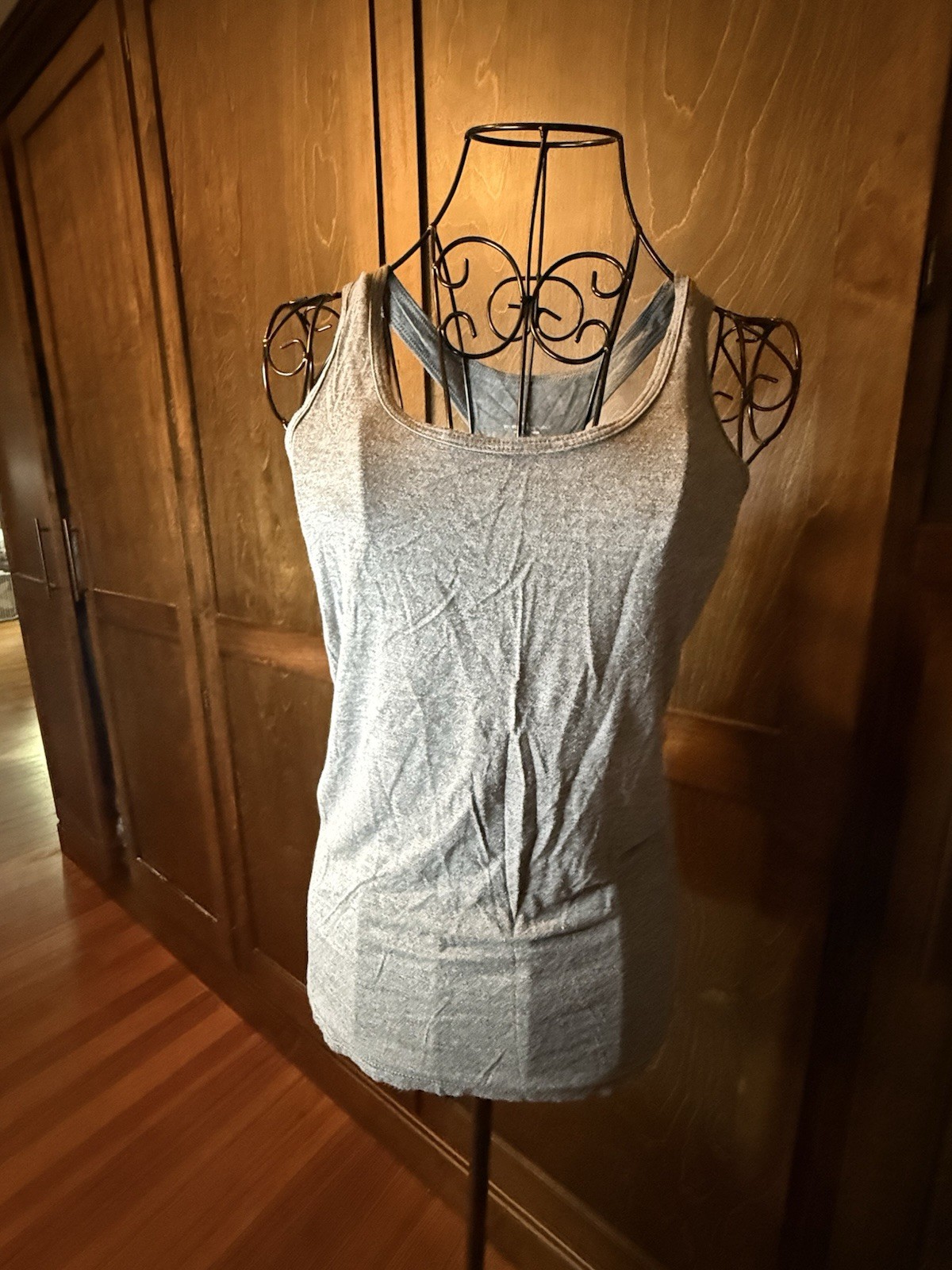 Sexy Basics Women’s RacerBack Tank Top Workout Casual Gray Size Medium