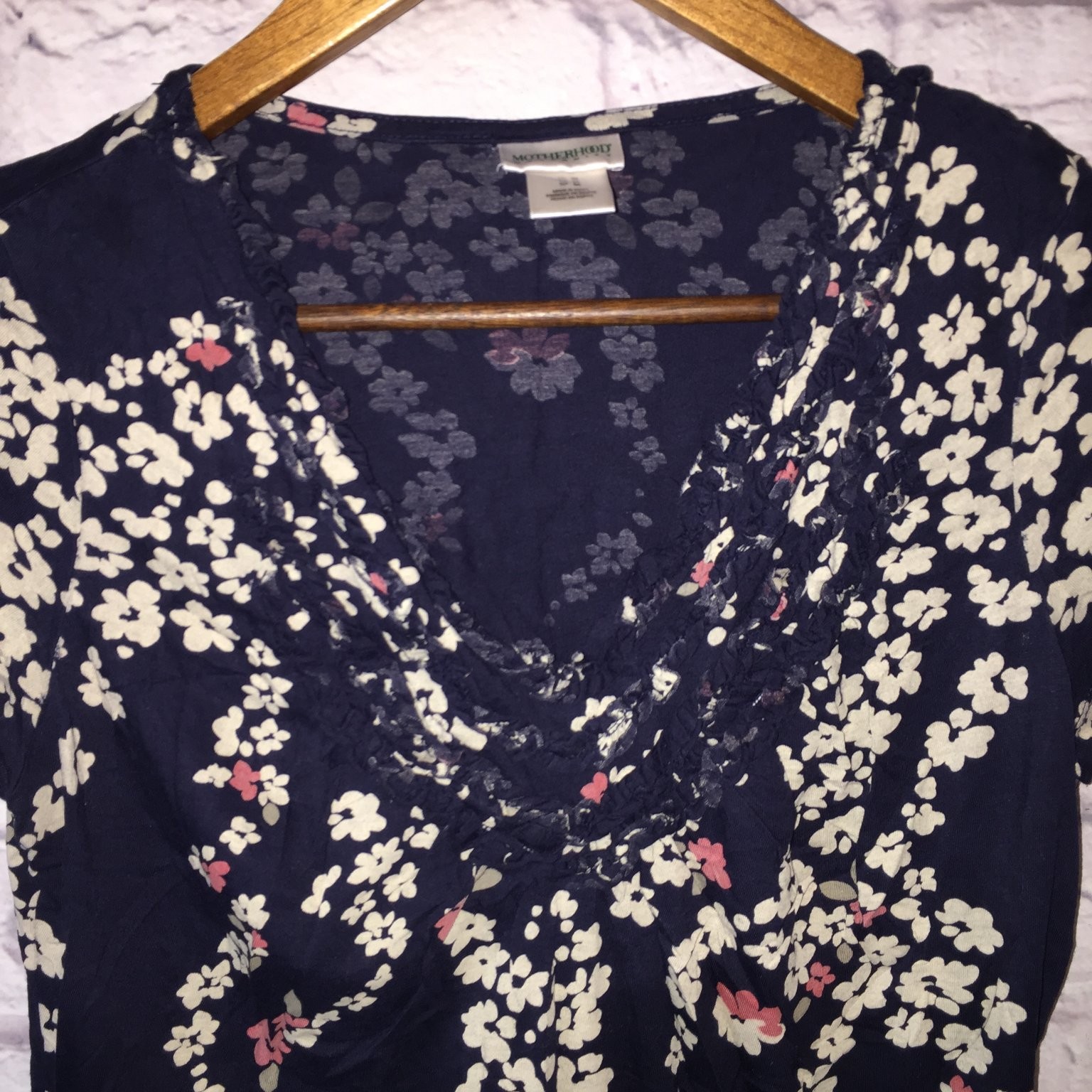 Motherhood Maternity Women’s Top Navy Floral M Cotton Modal Ruffled Scoop Neck