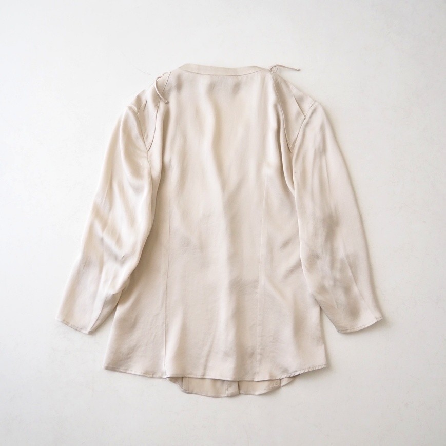 Max Mara Elegant Pure Silk Button Up Blouse Beige Size 40 White Tag Luxury