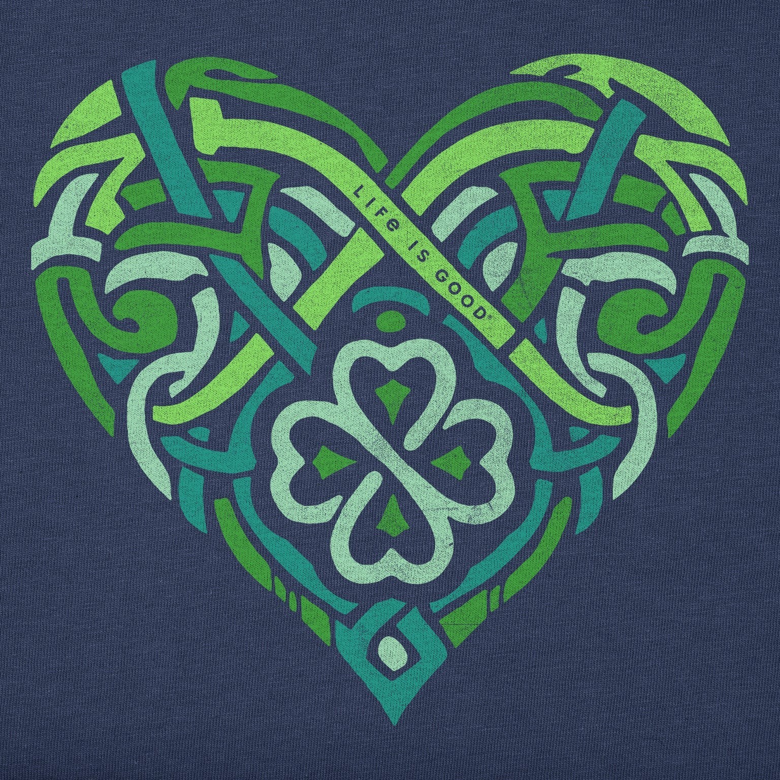 Life Is Good SS Shirt Crusher Vee CELTIC HEART Irish Shamrock 48in Womens XL