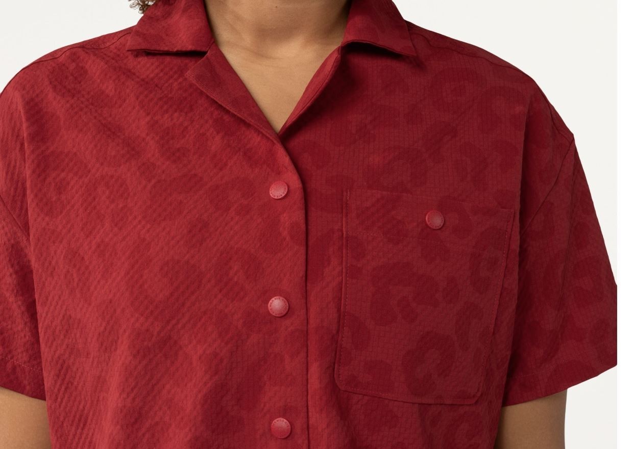Wild Rye Lil’ Party Cycling Shirt Women’s NWT Size Small Color Garnet Meow