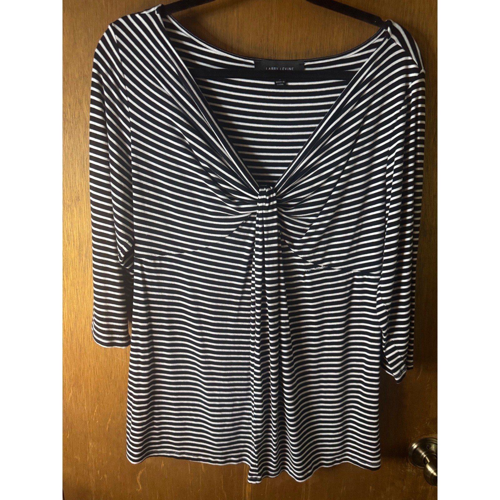 Larry Levine Women Black White Striped Twist Front V-Neck 3/4 Sleeve Top Large
