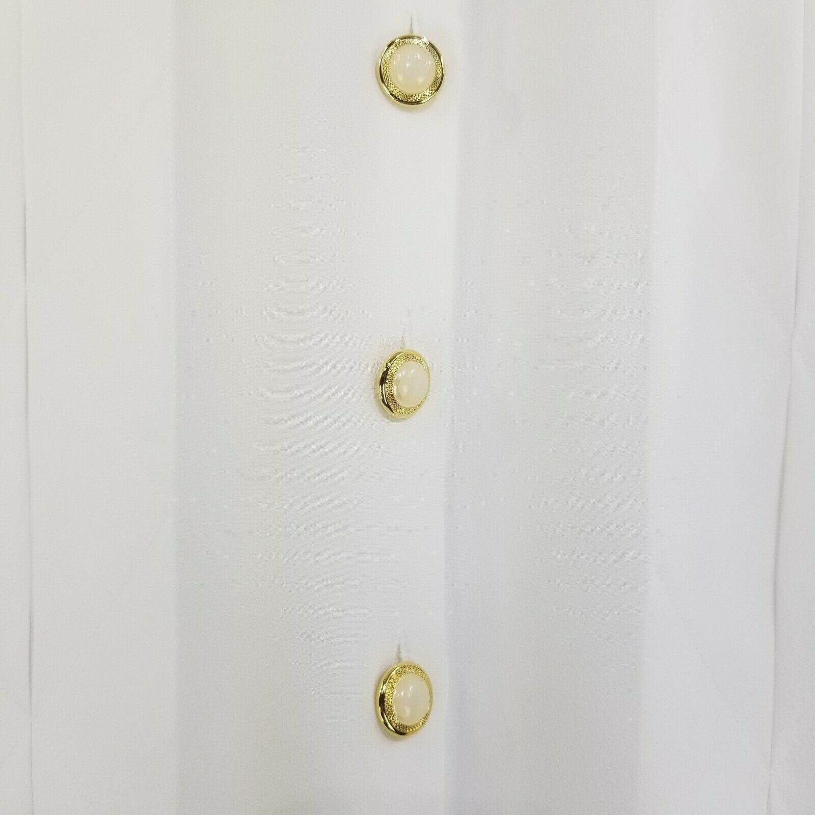 Vintage White Blouse Gold Tone Buttons Pleat Diamond Pattern 12 Williams