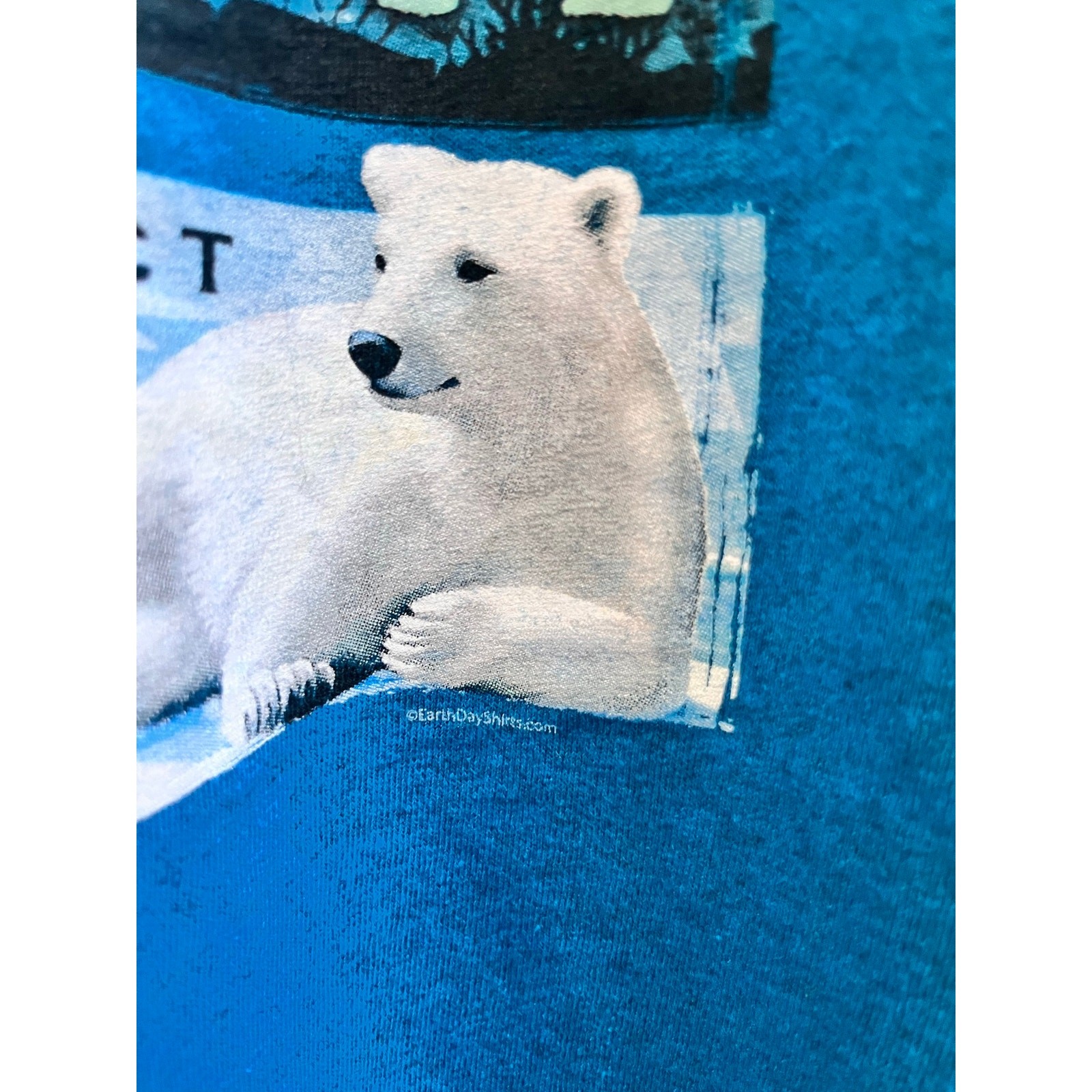 Gildan Heavy Cotton Blend Graphic Earth Day Tee Shirt Unisex Medium