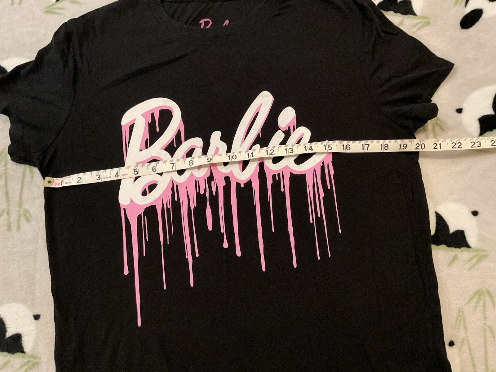 Barbie Mattel Women’s T-Shirt Size Medium Black Graphic Drip Hybrid Wet Paint