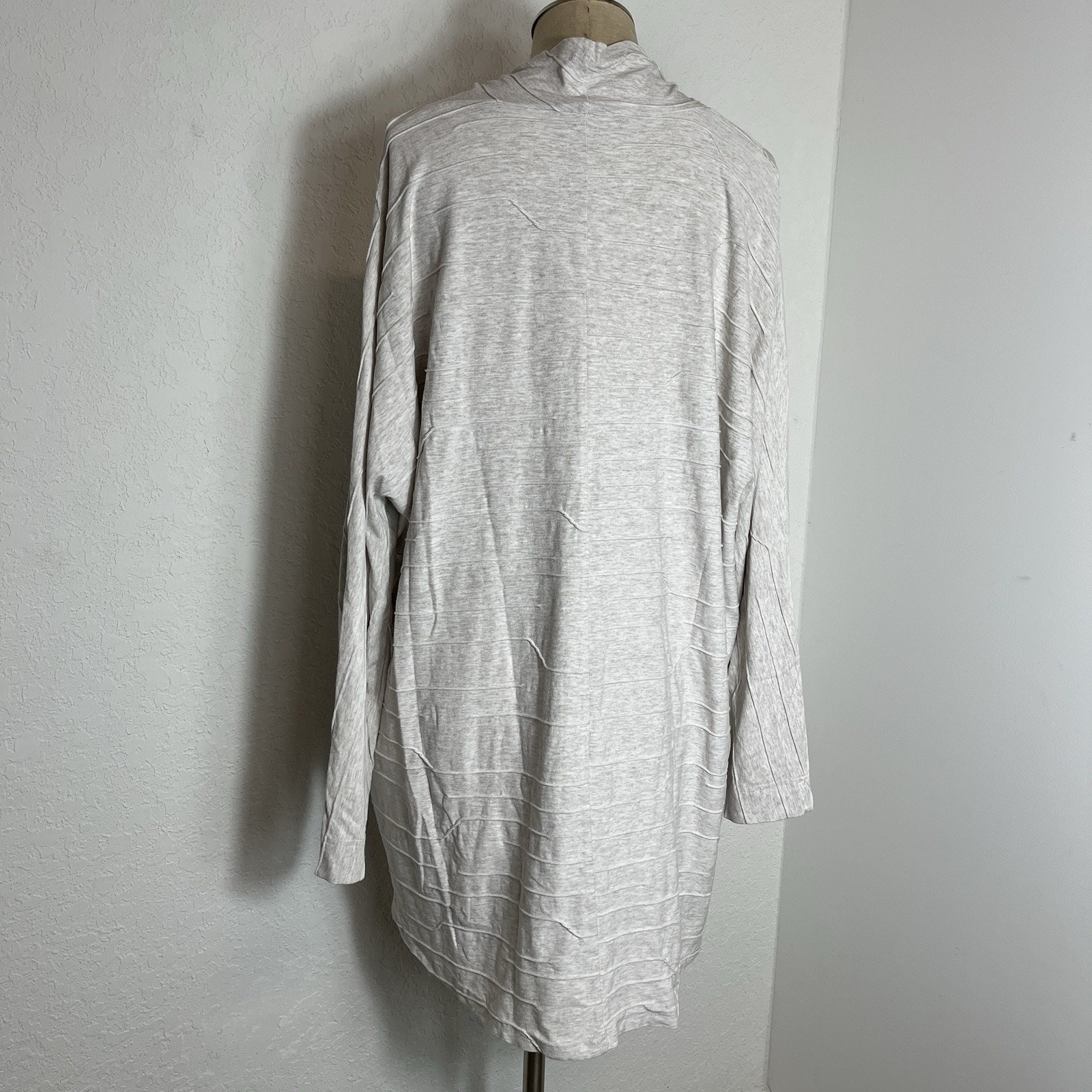 Oska Oatmeal Cowl Neck Blouse textured lines Size 2(US8/10), made in Bulgaria