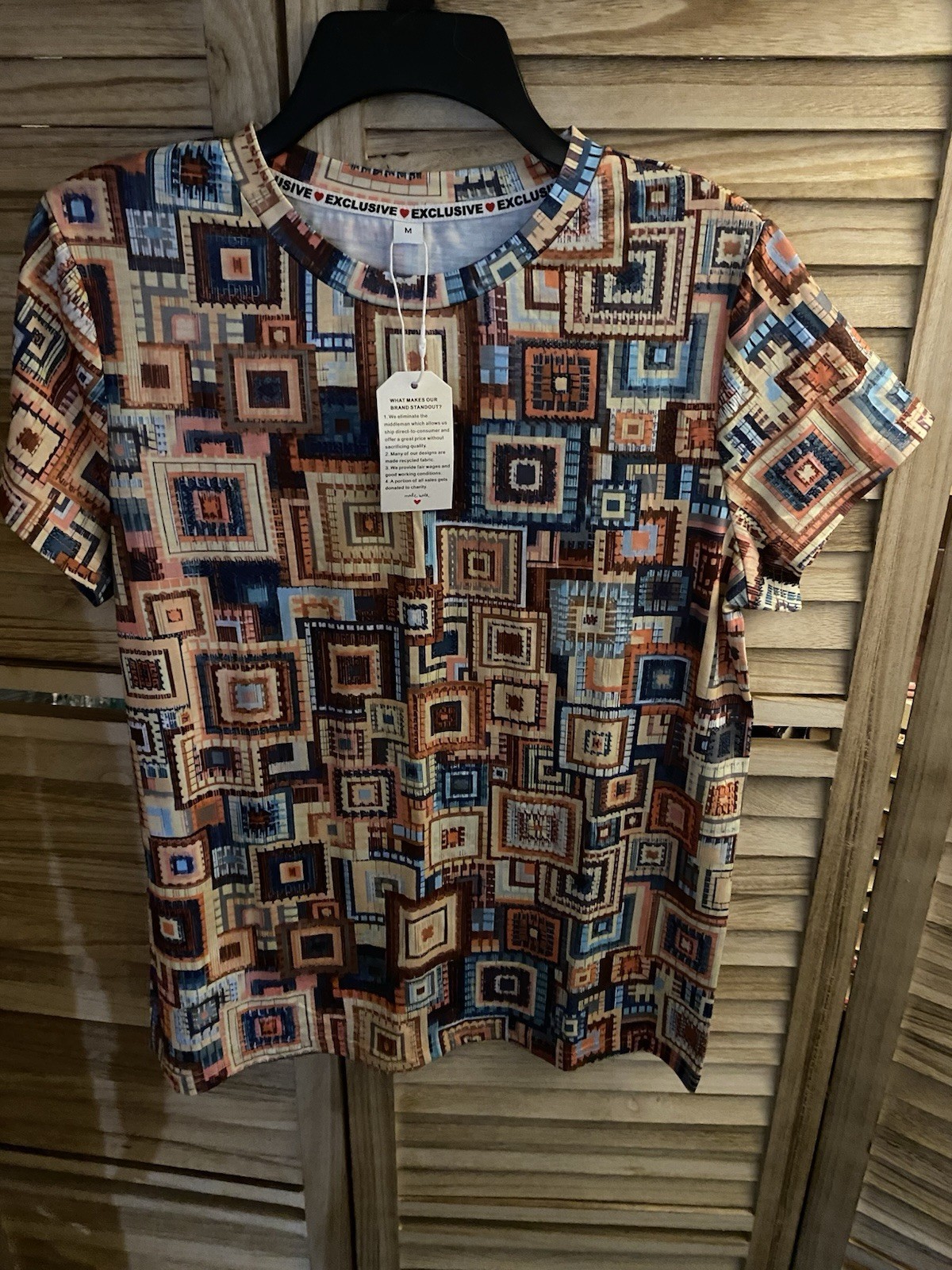 Exclusive Love ❤️ Short Sleeve Colorful Pullover Top, Size M Abstract Stretch