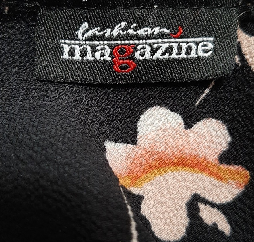 Fashion Magazine M/L Floral Cold Shoulder Blouse V-neck Lace Trim Elastic Waist