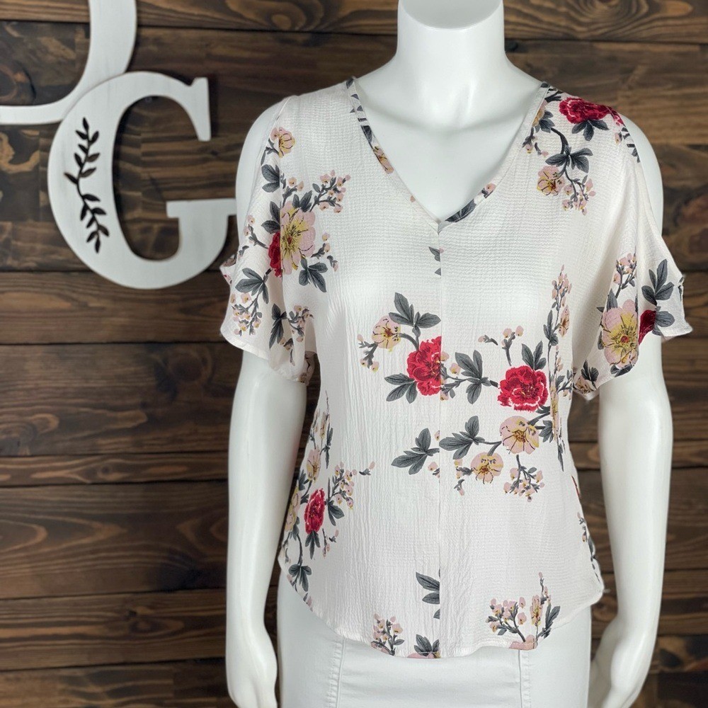 Floral Cold Shoulder Blouse V-Neckline Top