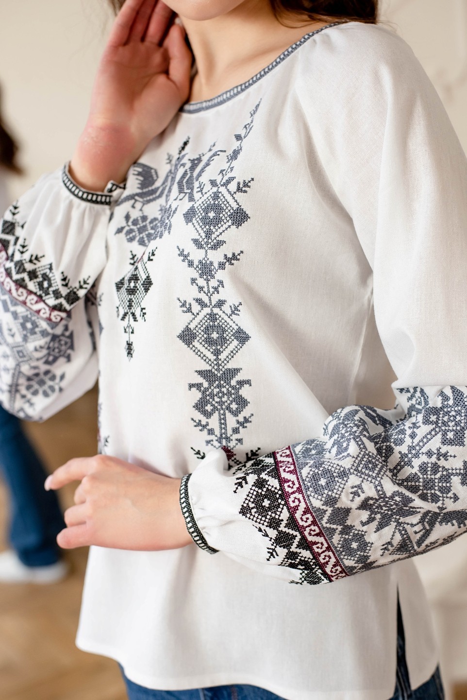 Women’s Ukrainian Embroidered Cotton Vyshyvanka Blouse Folk Long Sleeve Boho