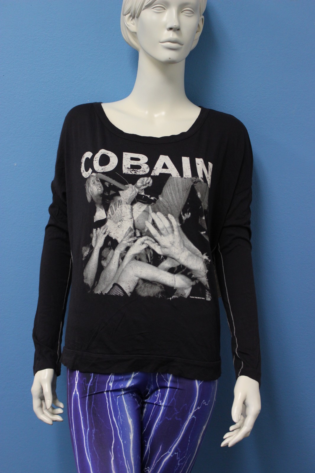 New Trunk LTD Kurt Cobain Peek-a-boo Back Long Sleeve T-Shirt Size Medium