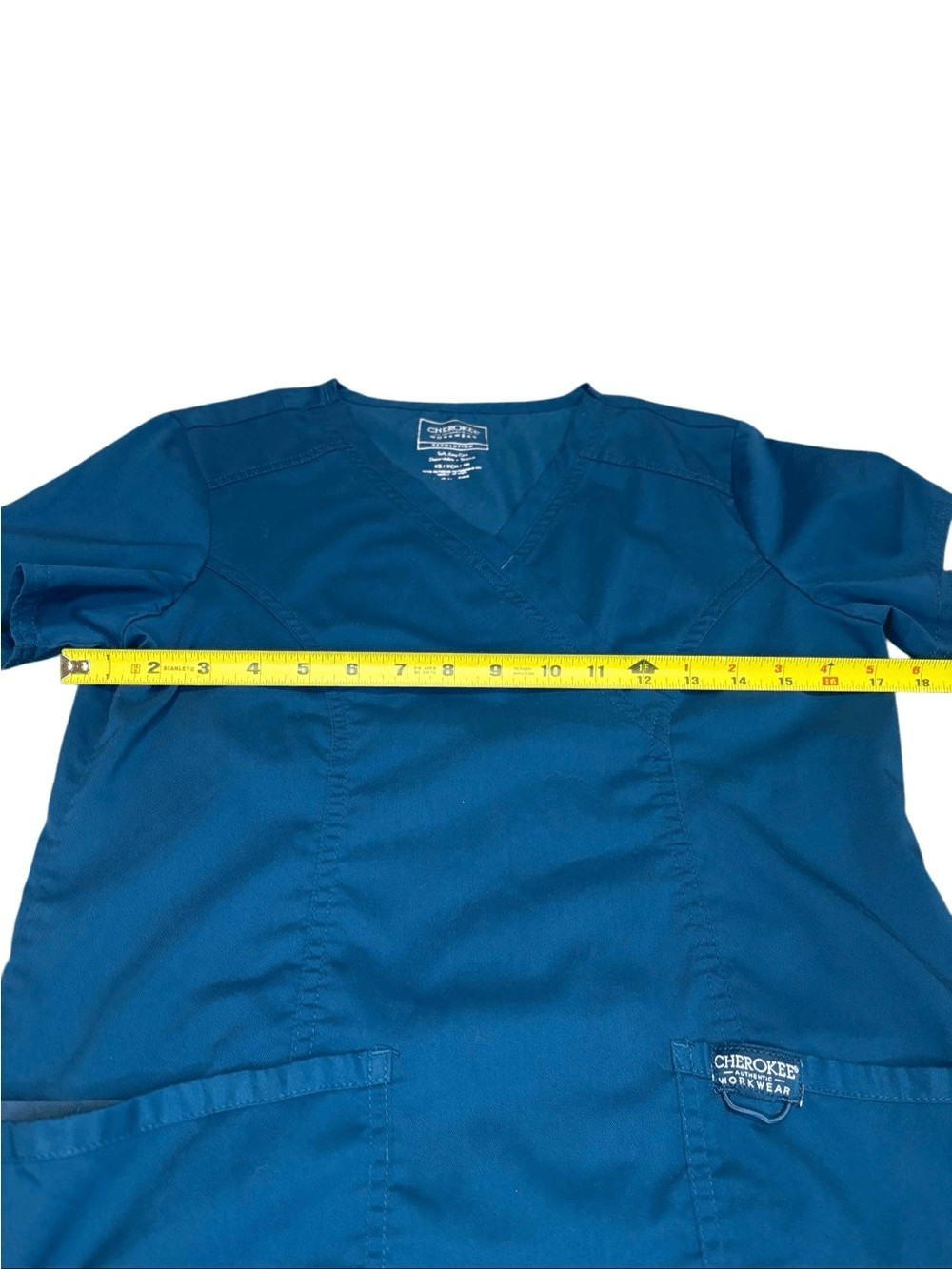 Cherokee Workwear Revolution Mock Wrap Scrub Top. Turquoise. Sz XS. Great Cond