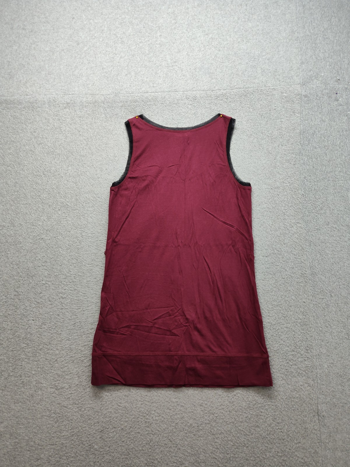 Simply Vera Vera Wang Women Tank Top XS Red Sequin Crew Neck Pullover Comfort