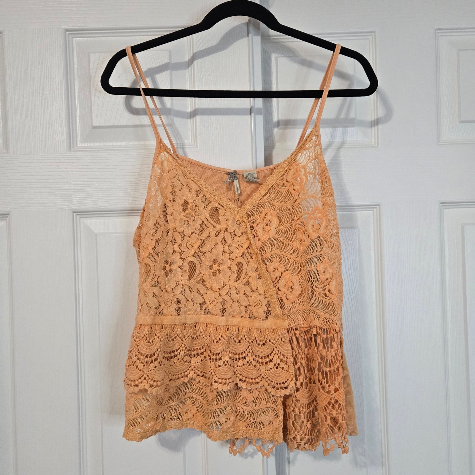BKE Womens Lace Cami Top Apricot Orange Boho Crochet Tiered V-Neck Large