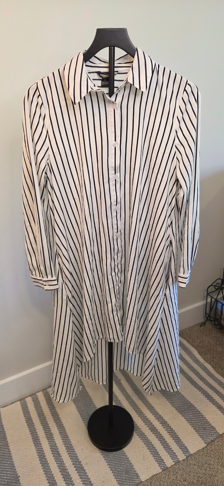 Millennium Medium Black and White Striped Button-Up Shirt Dress sz M