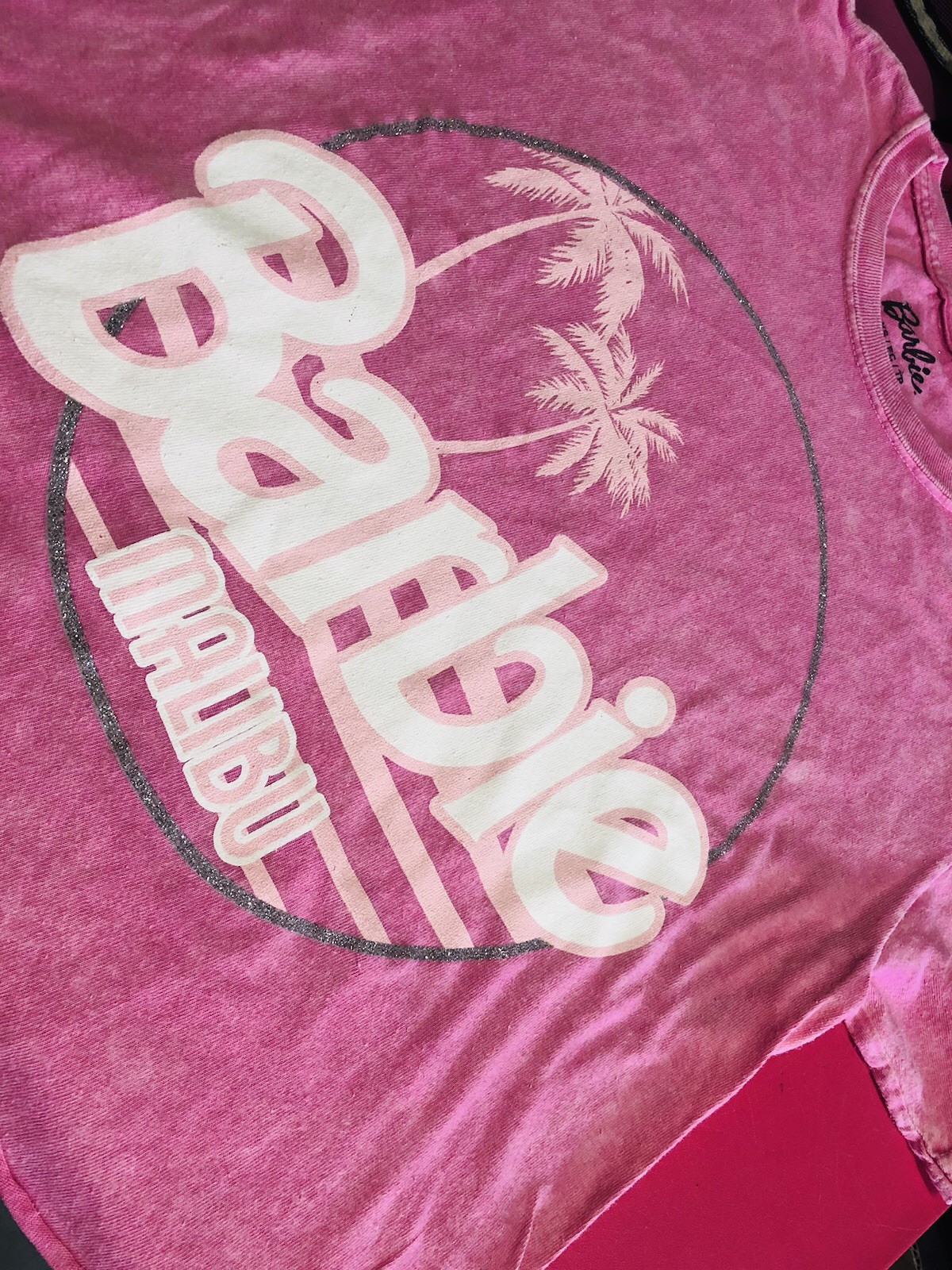 Barbie Pink Malibu Graphic Tee White Logo Summer Palms Women’s Casual Fashion XS