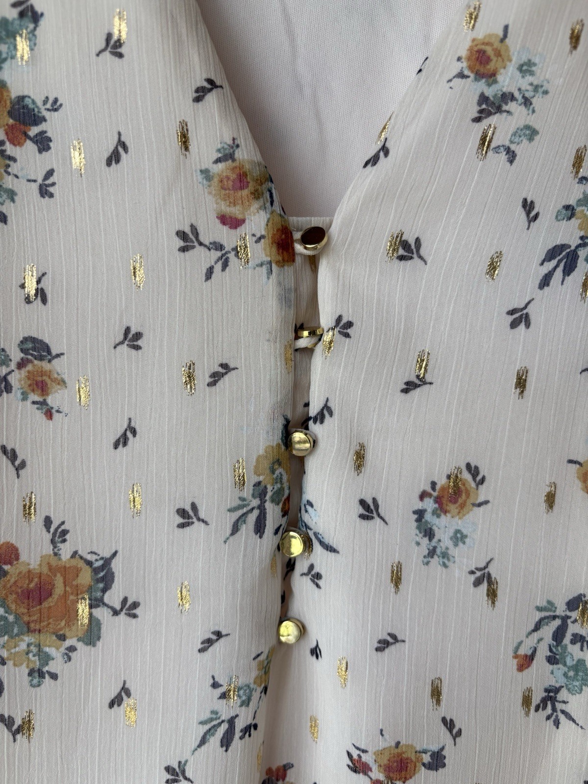 Sara Michelle Women’s 2X Blouse Ivory Blue Floral Gold Tone Buttons Fall Autumn