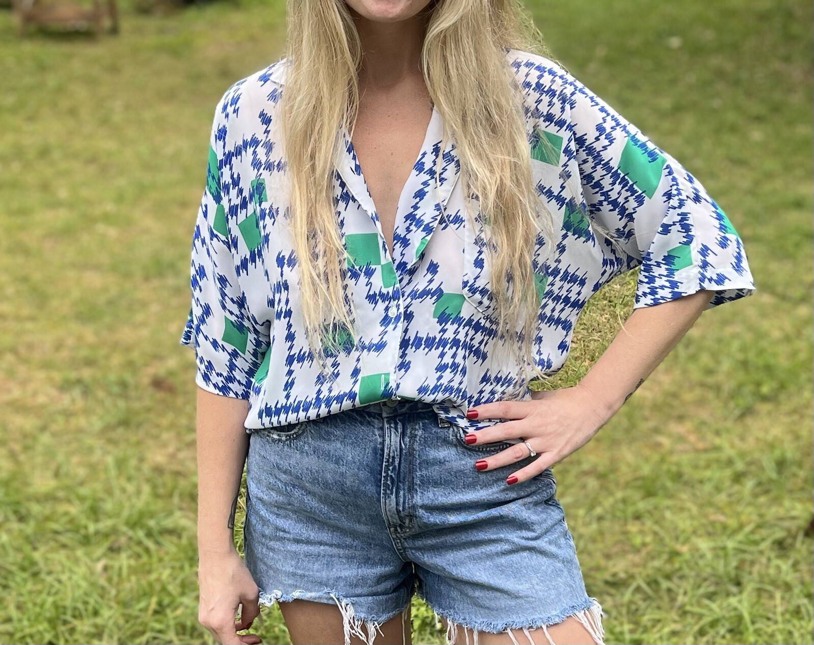 Saved By The Bell Style Women’s 80’s Button Up Retro Print Sheer Collared Size L