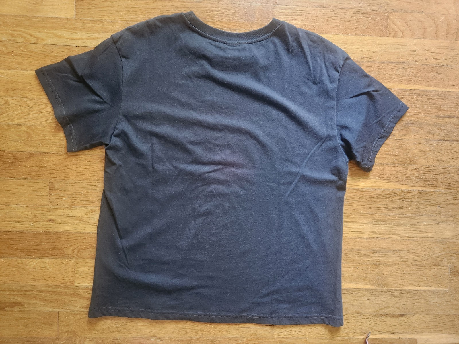 H&M x The Beatles relaxed crewneck t-shirt top, M, dark gray, excellent
