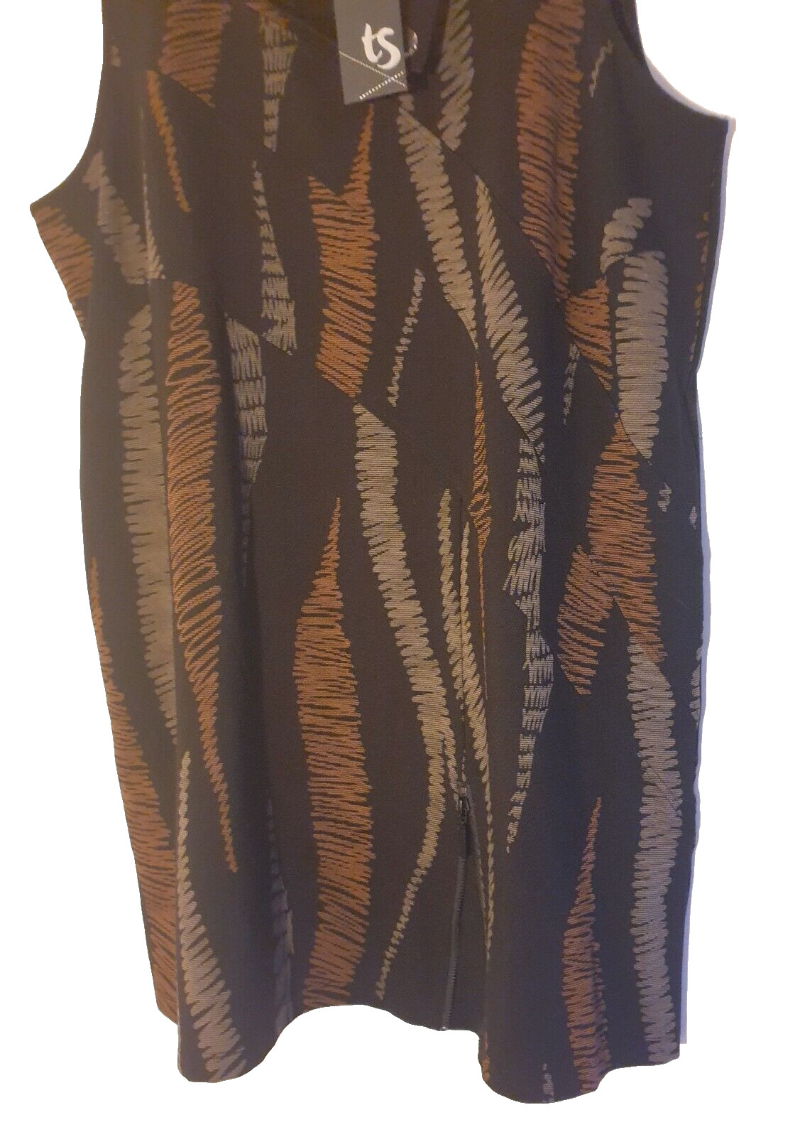 Beautiful Size M Taking Shape Sarafina Tunic Rrp $139.95 Pockets Cowl Neck