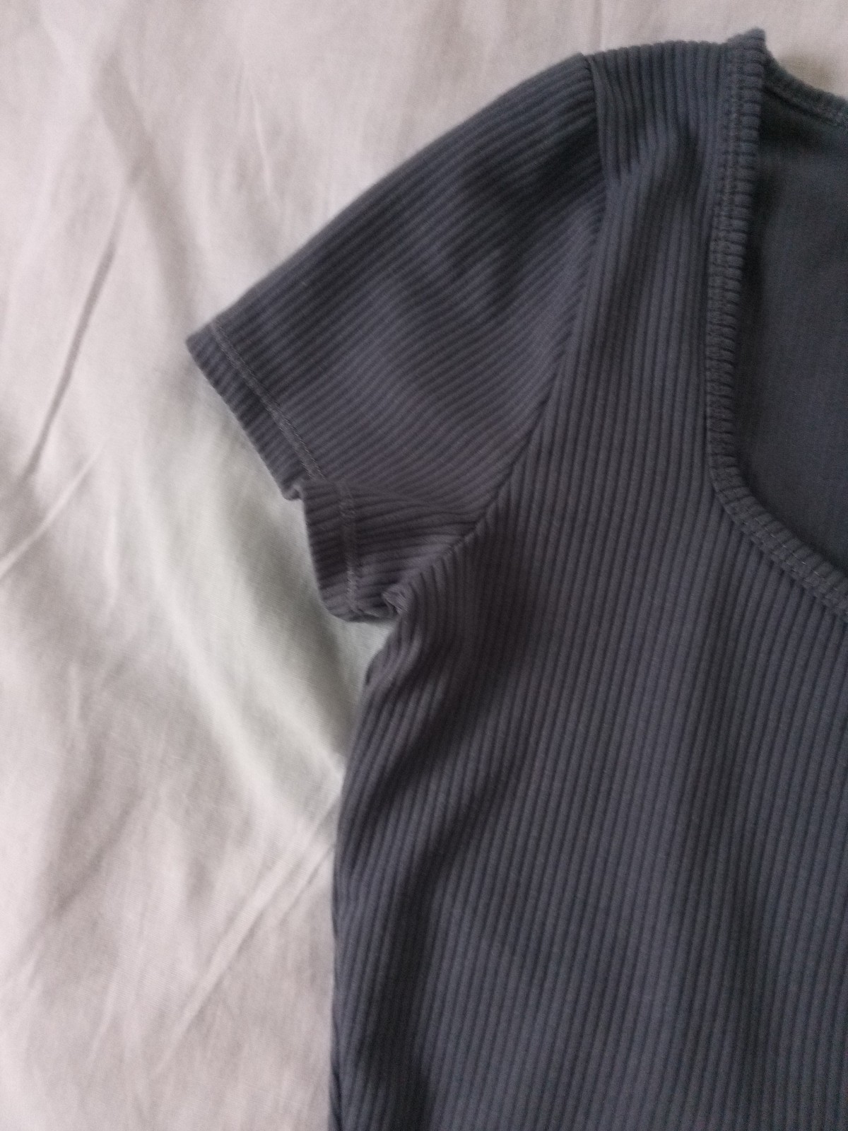 Hollister Ribbed Square Neck Short Sleeve Cropped Top Size S Gray