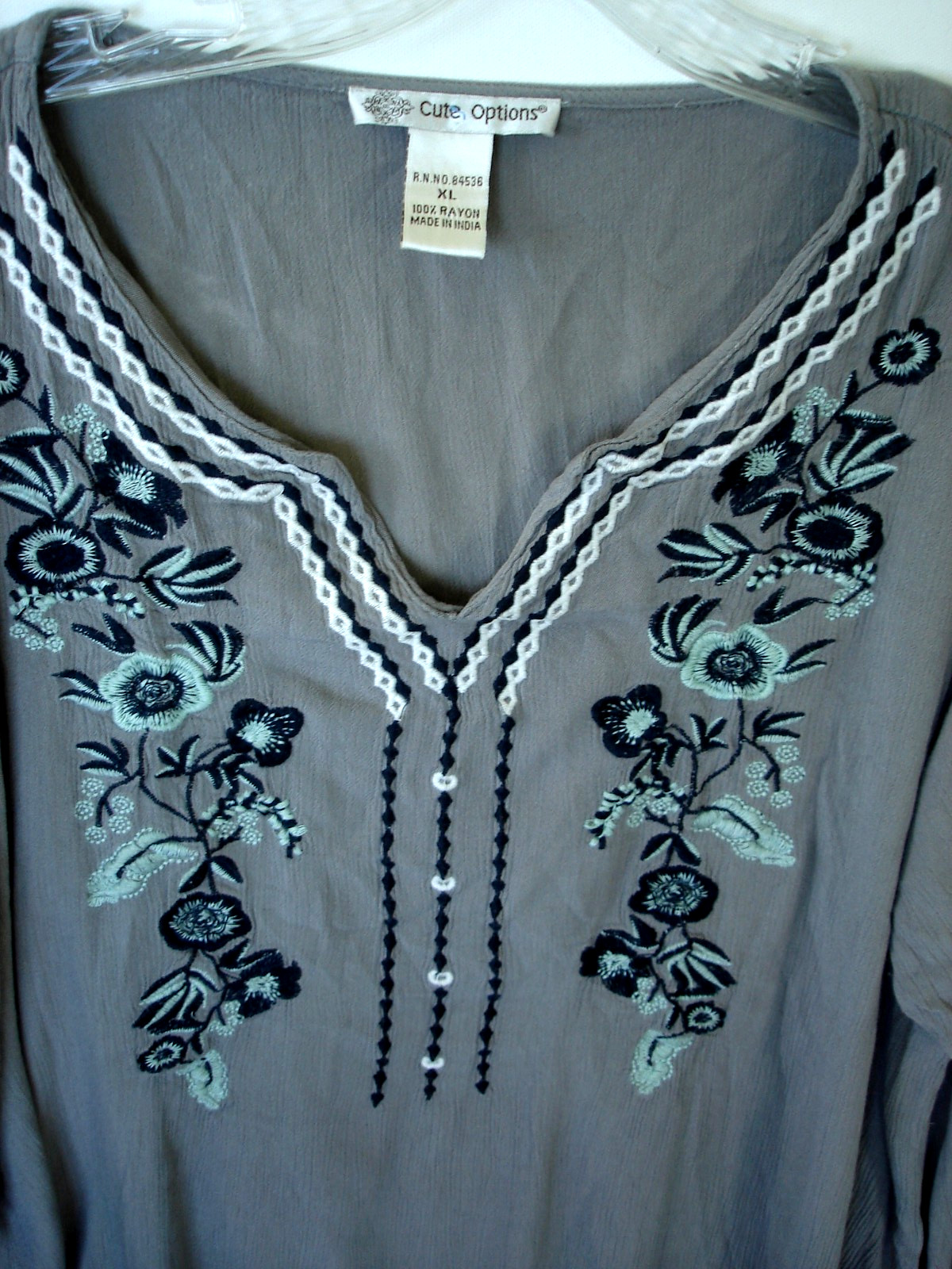 Cute Options Woman’s Gray Embroidered Black & Teal Flowers Size XL