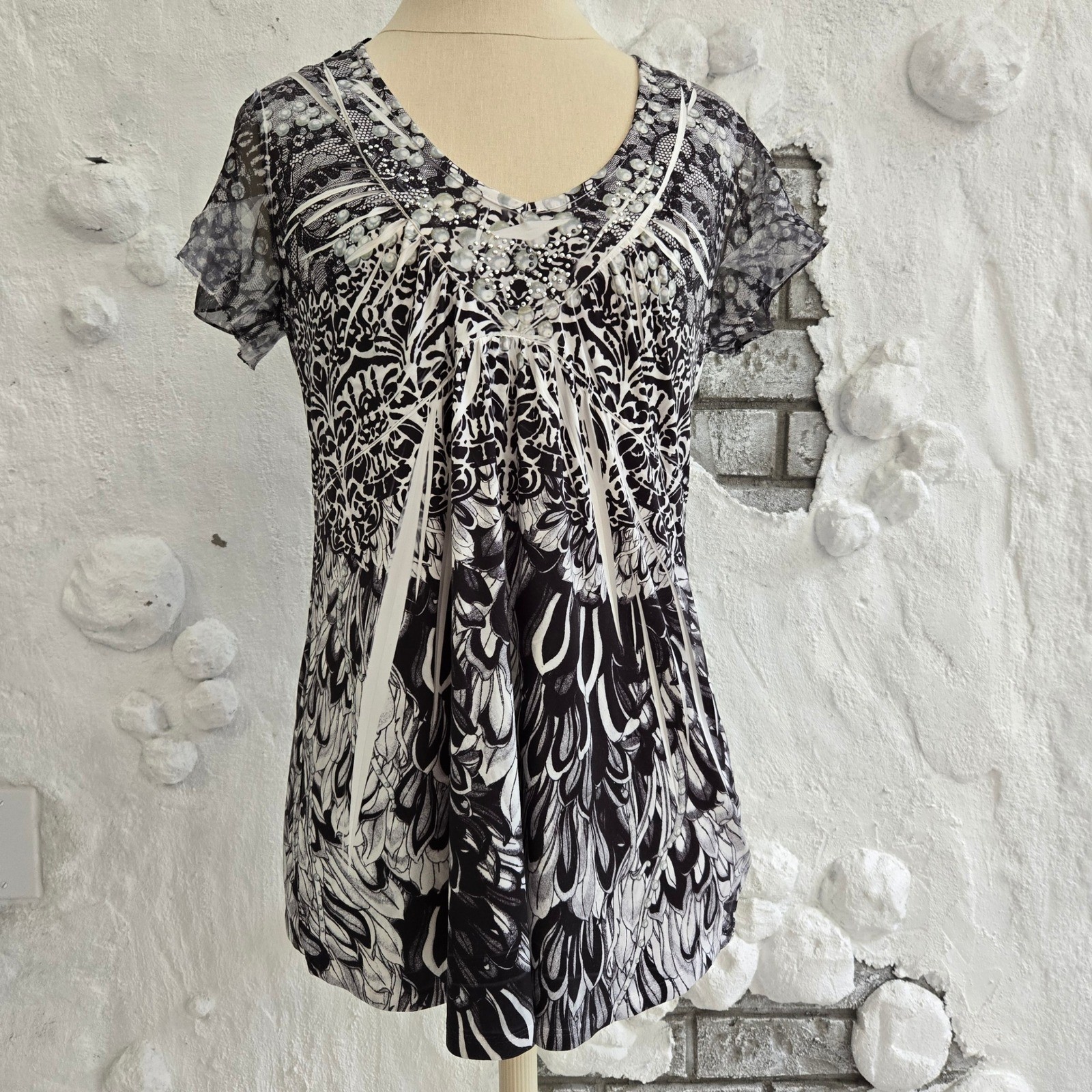 Live and Let Live Black White Lace Back Mixed Print Y2K Whimsigoth Top Size M