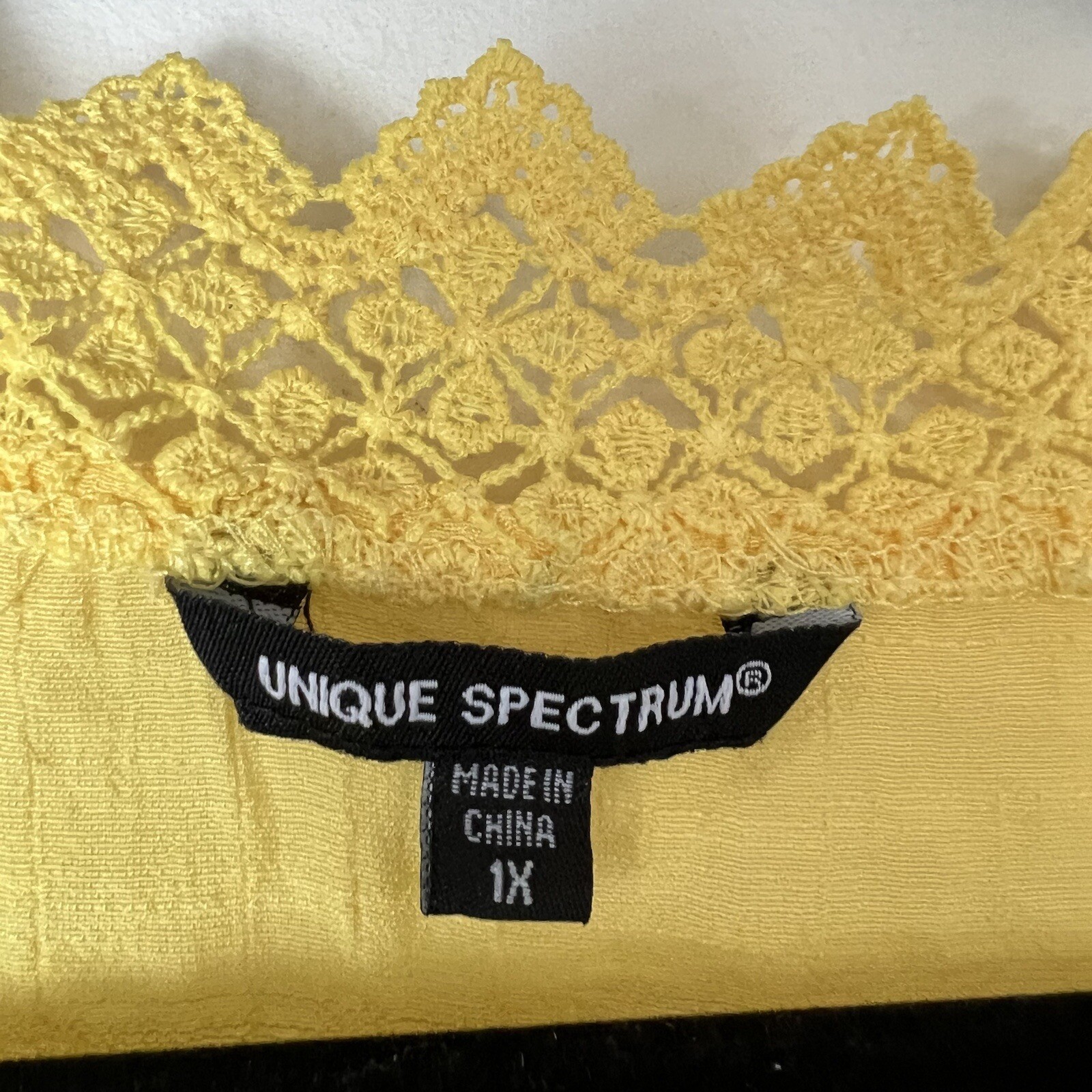 Unique Spectrum Shirts Blouse Women 1X Yellow Boho Gauzy Lace details Preppy